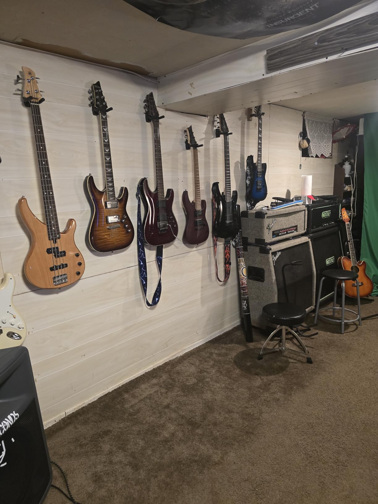 6 Pcs Guitar Hangers Keep Hook Holder Wall Mount for All Size Guitars, Bass, Mandolin, Banjo customer photo 2