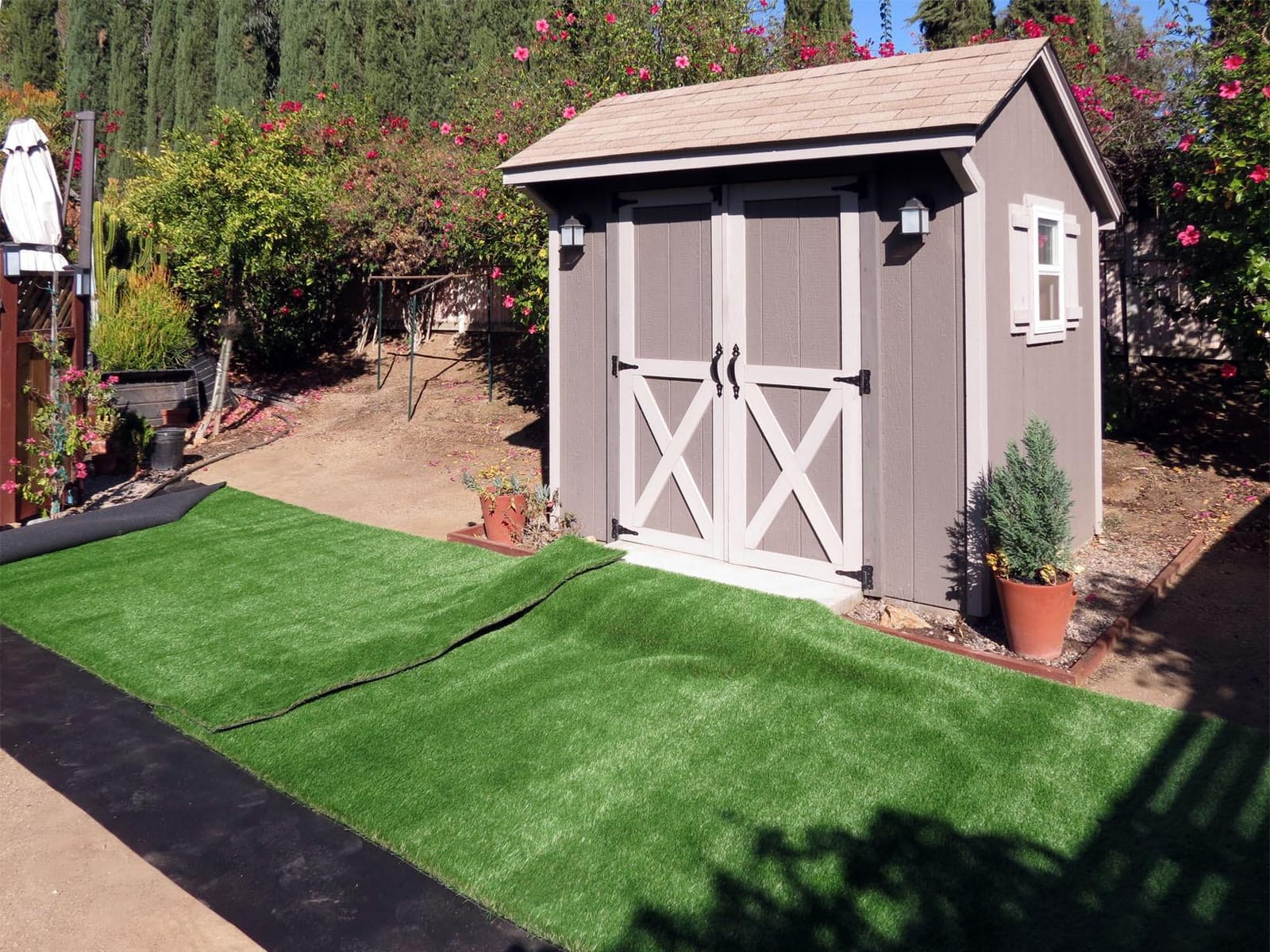 SunVilla SV7'X13' Realistic Indoor/Outdoor Artificial Grass/Turf 7 FT X 13 FT (91 Square FT) | Four-tone, Non-toxic, lead-free, UV-resistant yarns create realistic grass looking with a soft surface for everyday enjoyment customer photo 2
