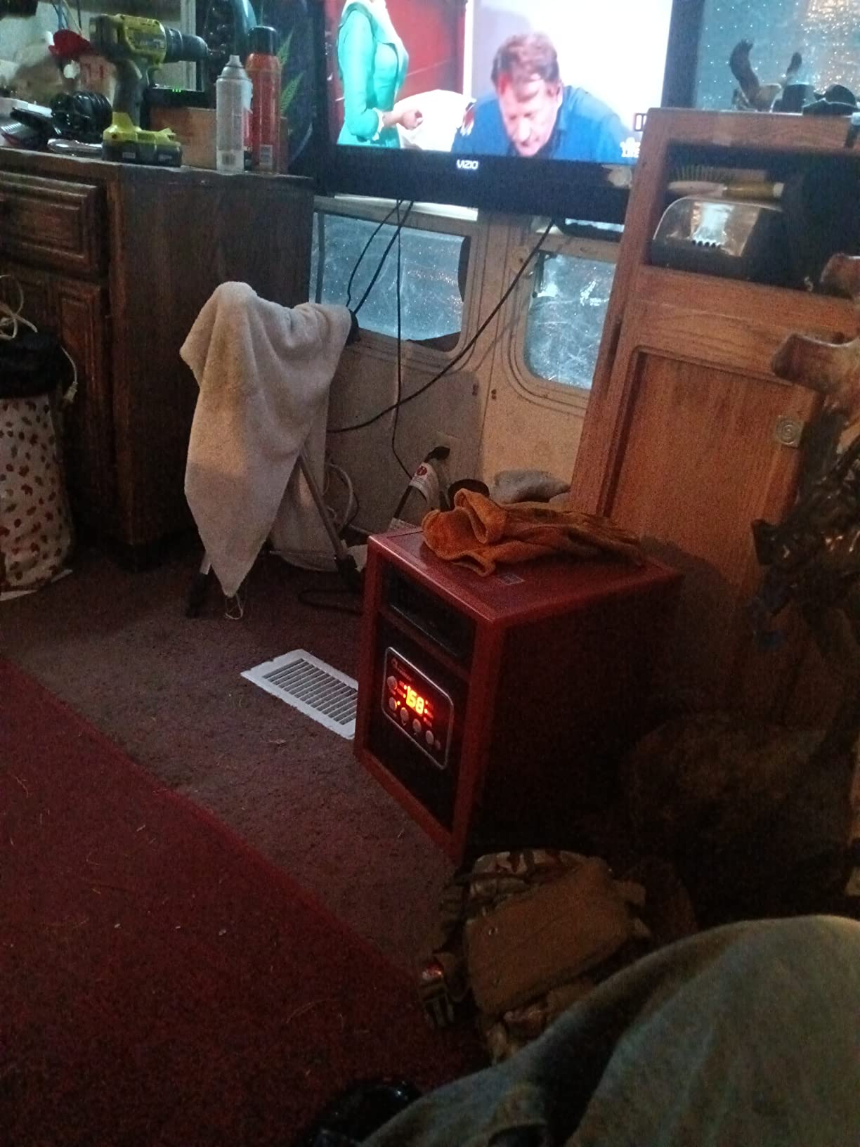 DR. INFRARED HEATER DR-998, 1500W Dual Heating Infrared Space Heater with Humidifier, Oscillation, Remote Control, Thermostat & Safety Protection, Portable with Wheels, Energy Efficient, Walnut customer photo 1