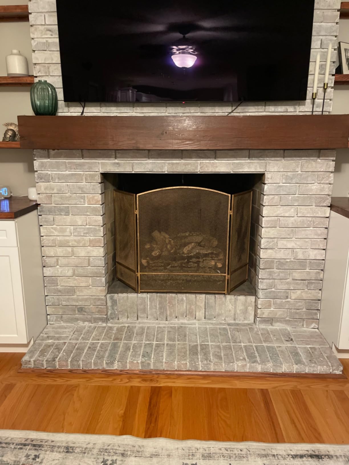 Best Choice Products 47.5x27.25in 3-Panel Simple Steel Mesh Fireplace Screen, Fire Spark Guard Grate for Living Room Home Decor w/Rustic Worn Finish - Black customer photo 1