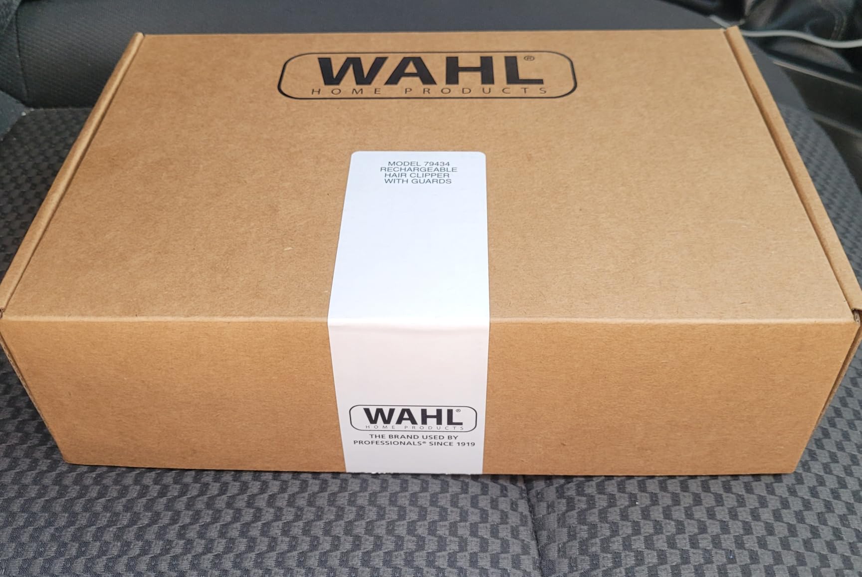 Wahl Clipper Rechargeable Cord/Cordless Haircutting & Trimming Kit - Model 79434 customer photo 2
