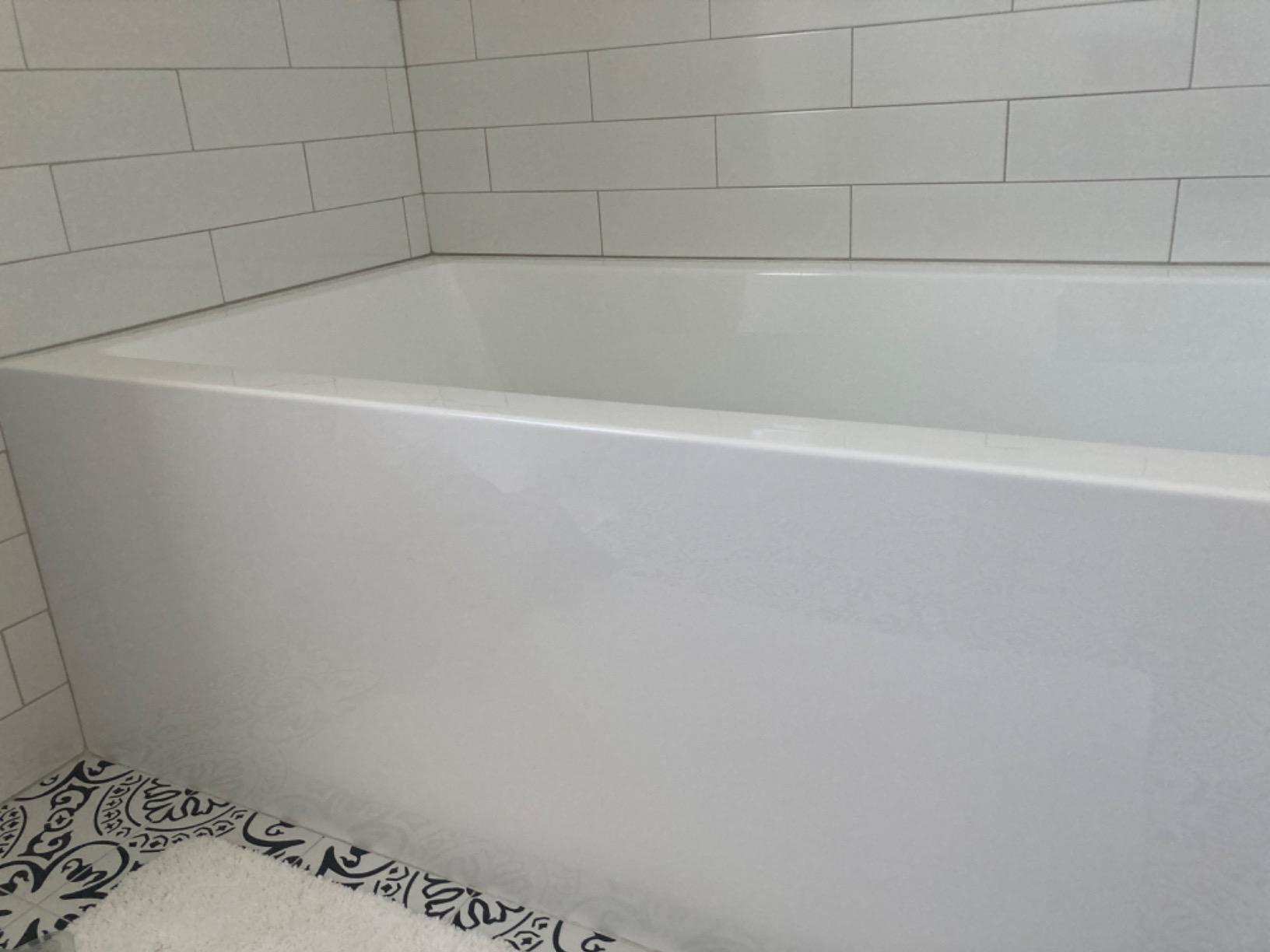 Aqua Eden VTAP603222R 60-Inch Acrylic 3-Wall Alcove Tub with Right Hand Drain Hole, White customer photo 1