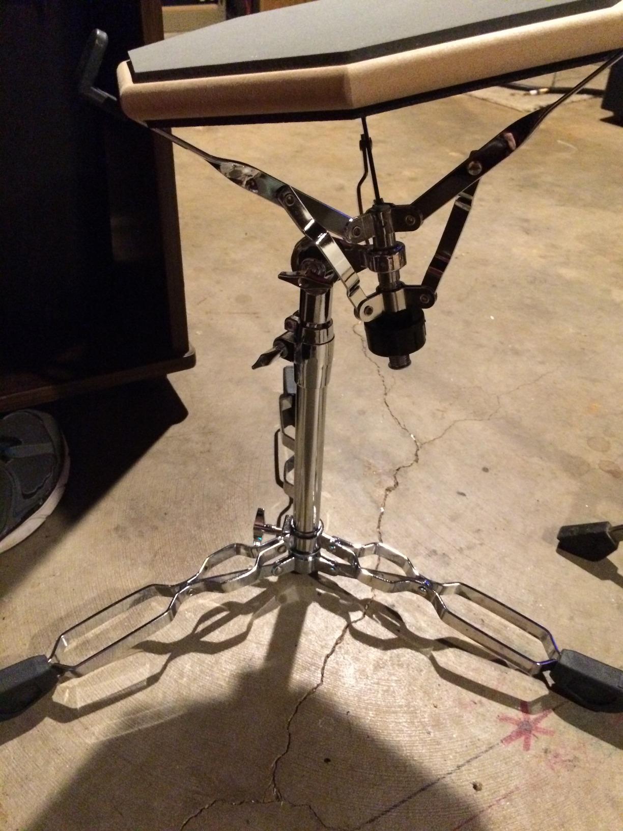 Heavy-Duty Snare Drum Stand for 10