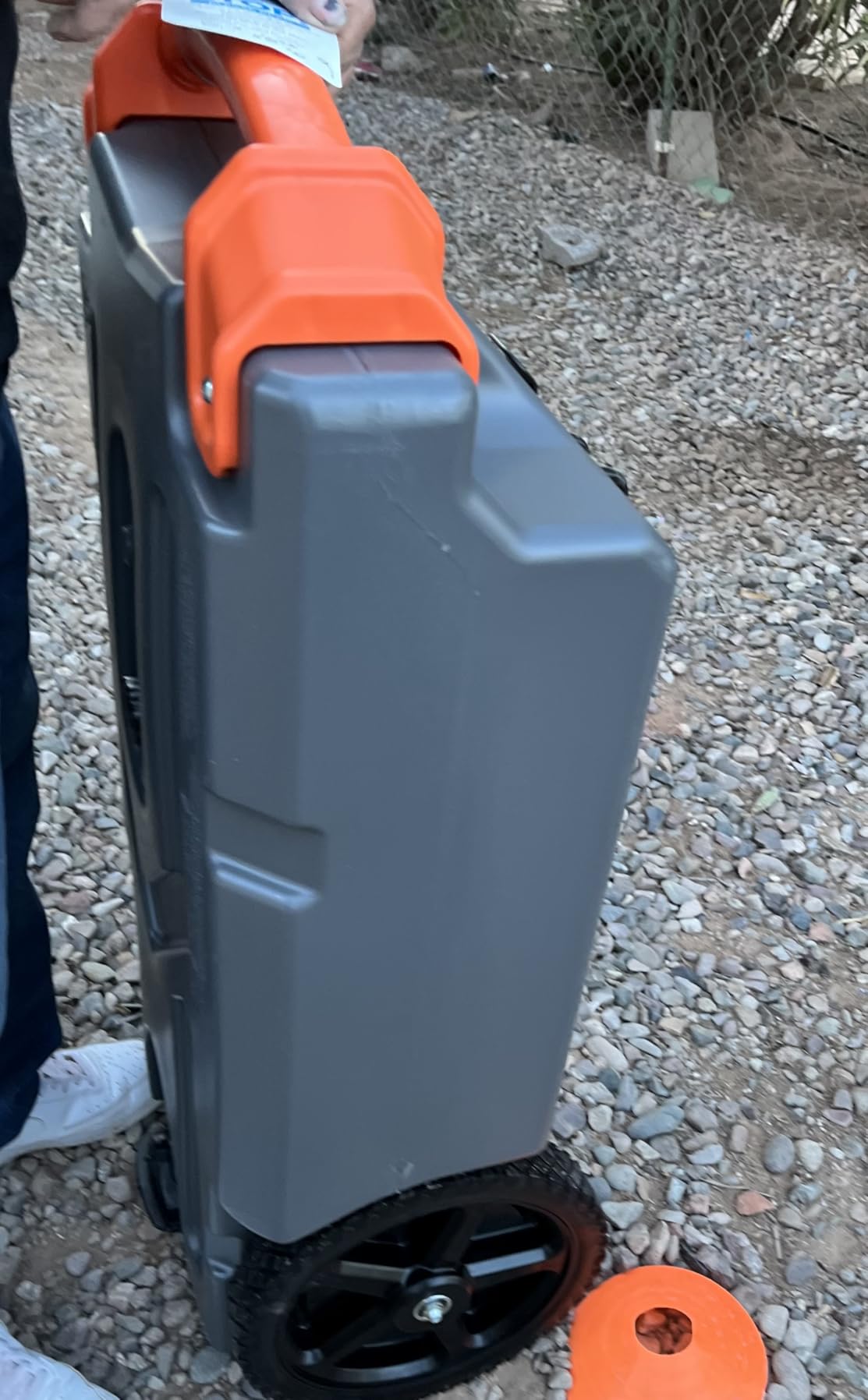Camco Rhino 15-Gal RV Portable Tote Tank (39000) customer photo 2