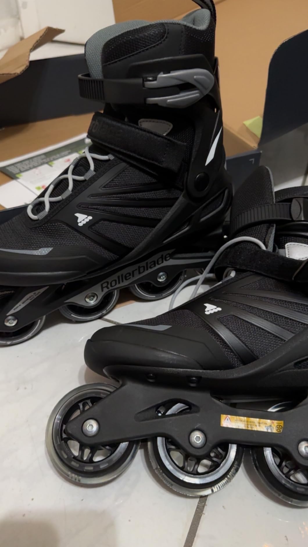 Rollerblade Zetrablade Men's Adult Fitness Inline Skate, Black and Silver customer photo 1