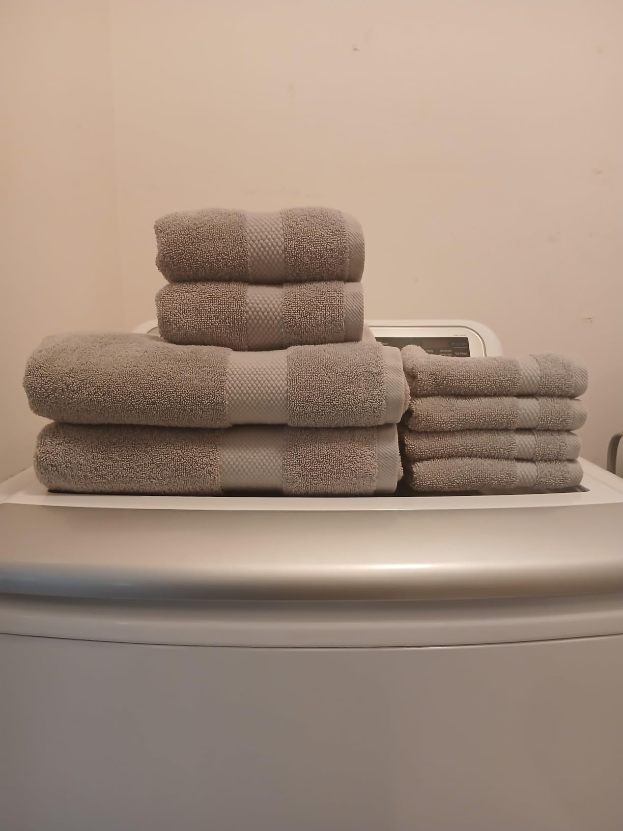 Luxury White Bath Towel Set of 8 Pieces - 100% Turkish Cotton 700 GSM Highly Absorbent Towels for Bathroom, 2 Bath Towels, 2 Hand Towels, 4 Washcloths customer photo 2