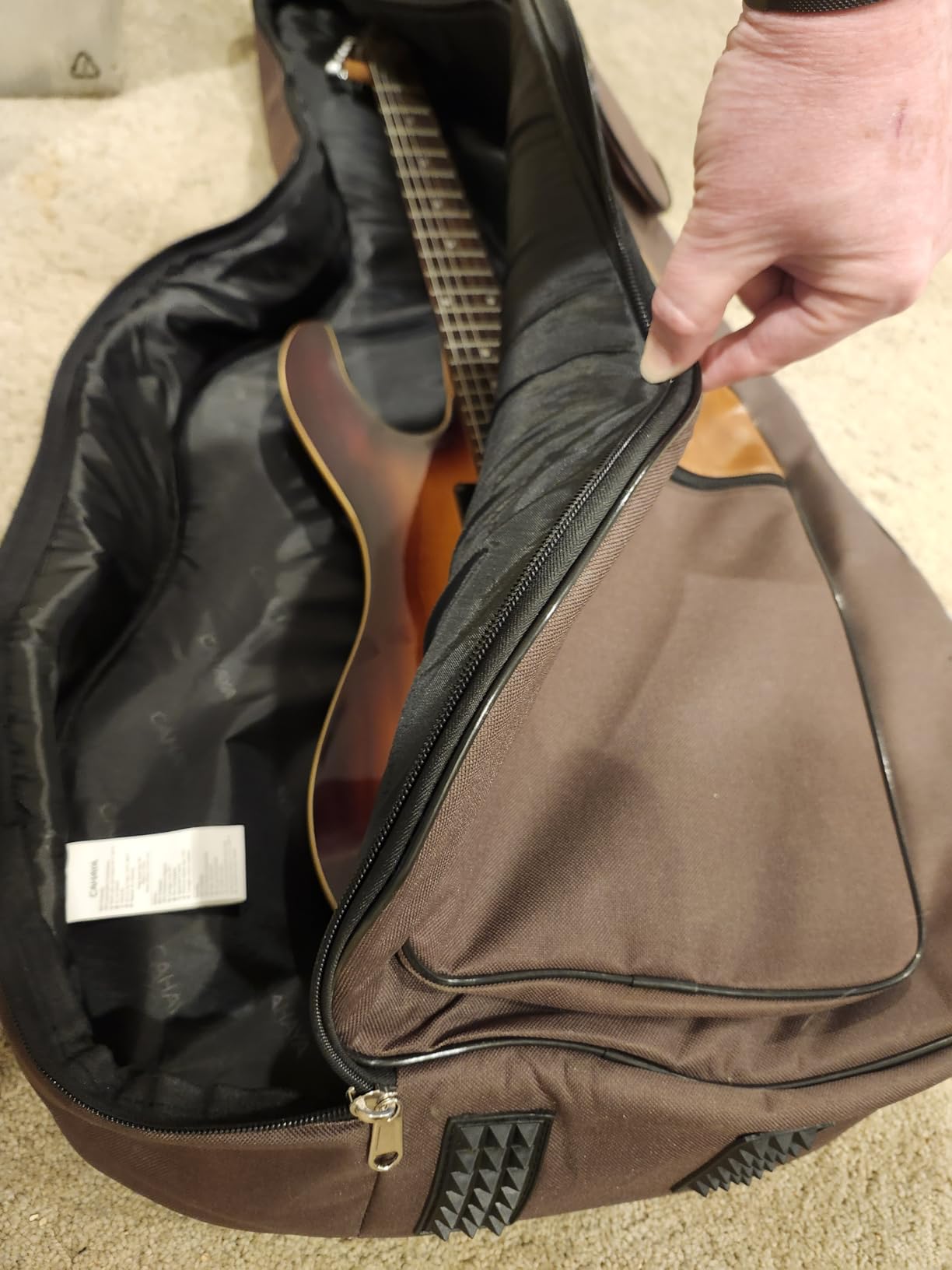 CAHAYA Guitar Bag 40 41 42 In 6 Pockets Guitar Case Water Resistent Oxford Cloth 0.5 In Extra Thick Sponge Padded for Acoustic Classical Guitar with Anti-theft Pocket CY0150 customer photo 2