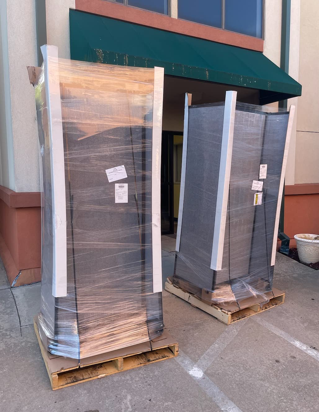 Versare Room Divider 360 Portable Wall Partition | Folding Panels | Large Freestanding Divider | Locking Wheels | Temporary Room Separator customer photo 2