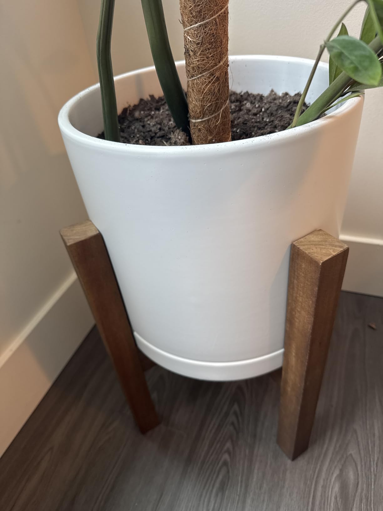 Sophia Mills Mid Century Plant Stand - Solid Wood Item Stand Handmade with Acacia - Fits Medium & Large Pots Sizes 8 to 12 inches (Not Included) (Adjustable Width: 8-12 inches, Dark Brown) customer photo 1