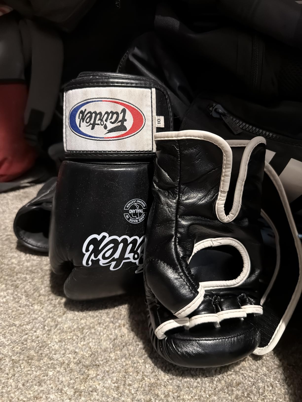 Fairtex FGV18 MMA Boxing Gloves, Leather Muay Thai Martial Arts Training customer photo 2