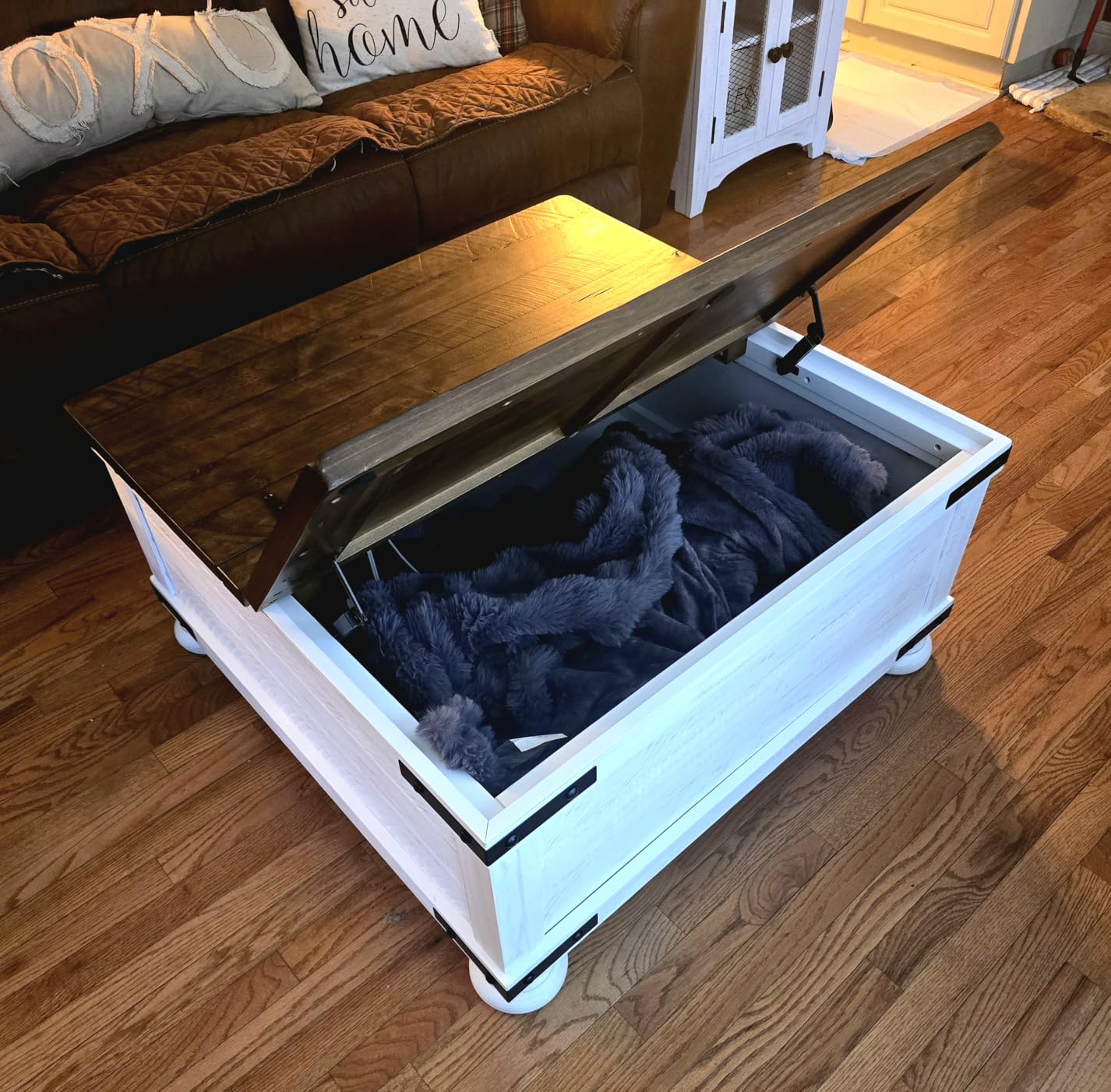 Signature Design by Ashley Lift Top Coffee Table with Storage, Farmhouse | Pine veneers, wood & engineered wood, Split-top spring lift, Hidden trunk storage, 36-in square footprint, Valebeck Series customer photo 1