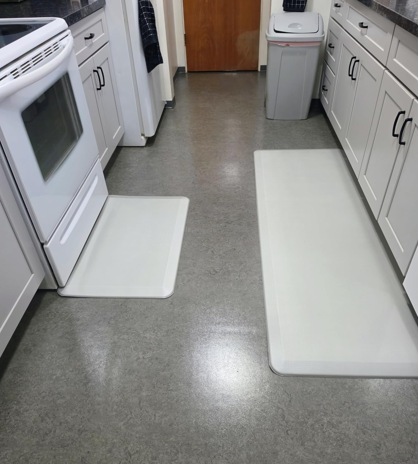 ComfiLife Anti Fatigue Floor Mat - 3/4 Inch Thick Kitchen Mats for Floor, Standing Desk Mat, Kitchen Rug - Comfort at Home, Office - Durable - Stain Resistant - Non-Slip Bottom (20
