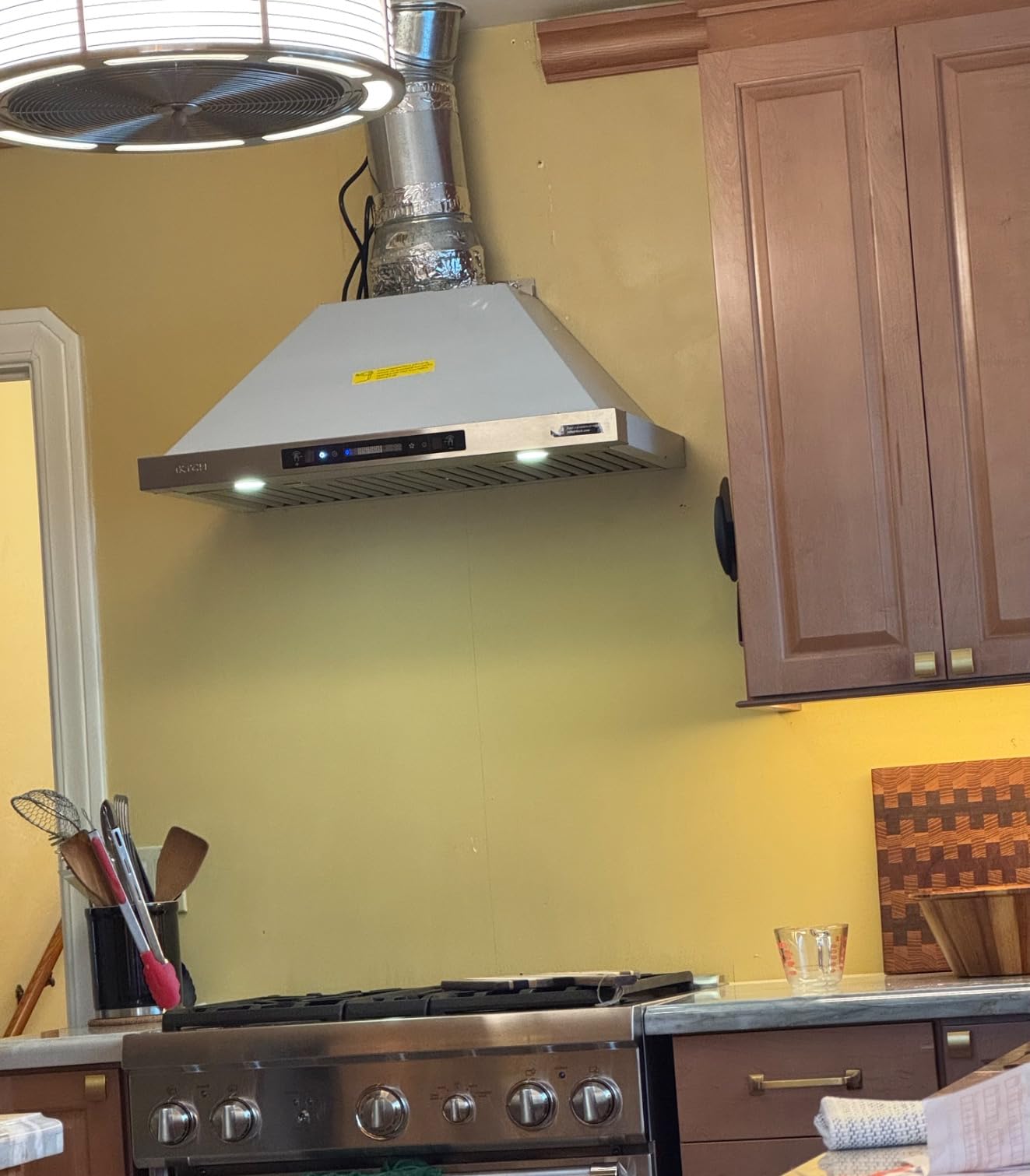 IKTCH 30-inch Wall Mount Range Hood 900 CFM Ducted/Ductless Convertible, Kitchen Chimney Vent Stainless Steel with Gesture Sensing & Touch Control Switch Panel, 2 Pcs Adjustable Lights customer photo 2