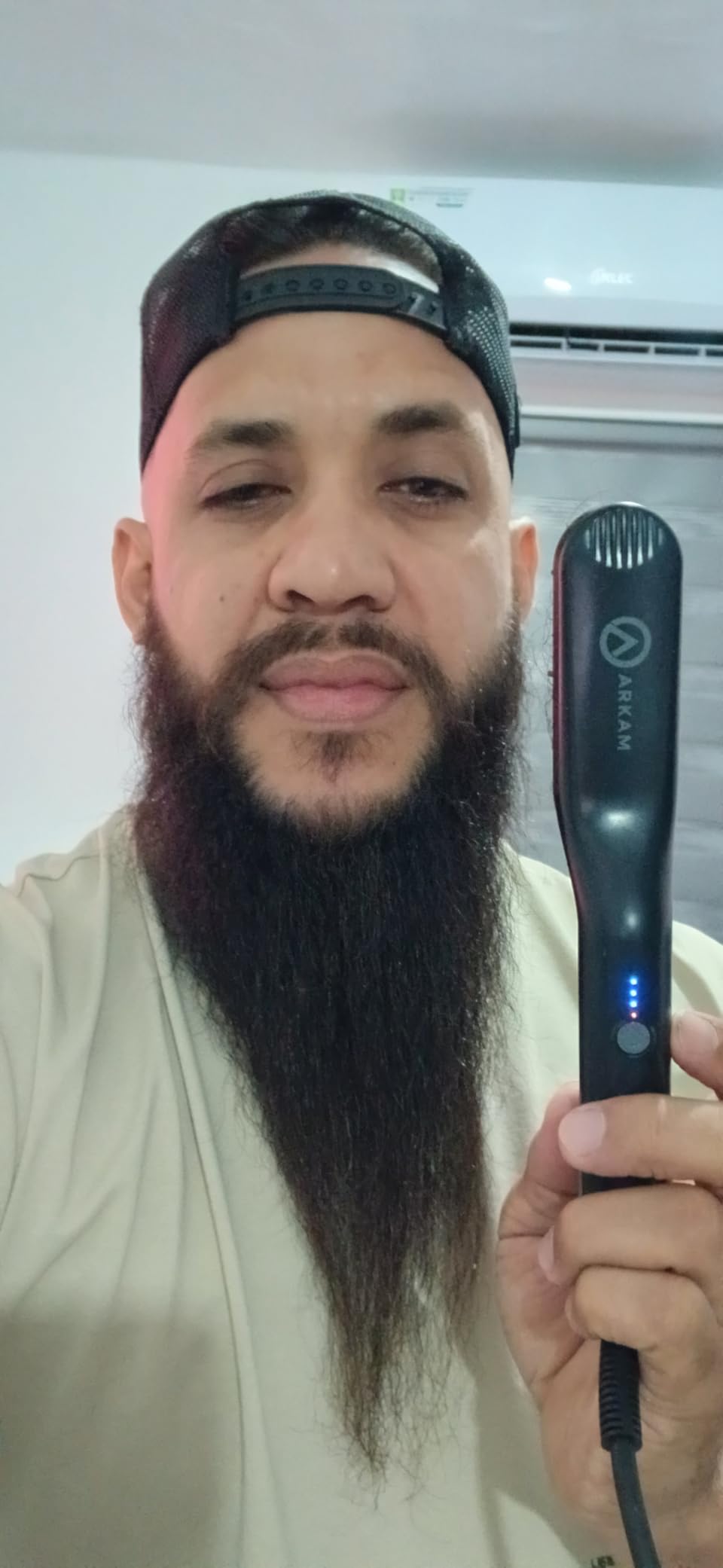 Arkam Beard Straightener for Men - Original Heated Beard Brush Kit w/Anti-Scald Feature, Dual Action Hair Comb and Travel Bag for Short to Medium Beards customer photo 1