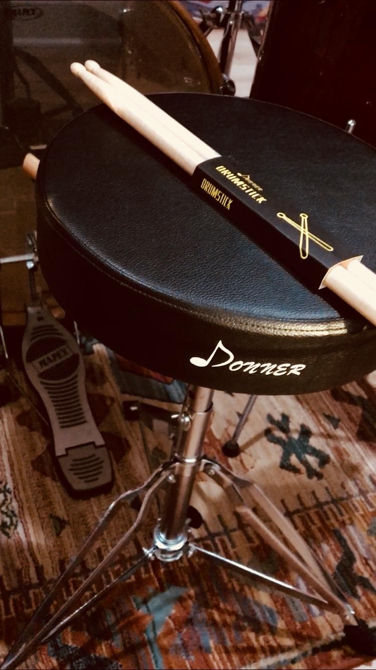 Donner Heavy Duty Drum Throne, Motorcycle Style Drum Stool, Widened Drum Seat with Upgraded Materials, Height Adjustable Padded Drum Chair, Double Braced customer photo 1