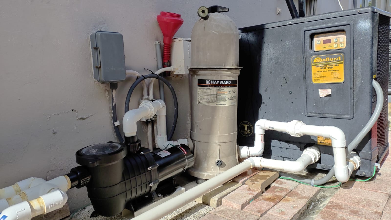 VIVOHOME 2.0HP In/Above Ground Pool Pump, 115V/230V 6800GPH Self-Priming | High Flow Energy Efficient Motor customer photo 1