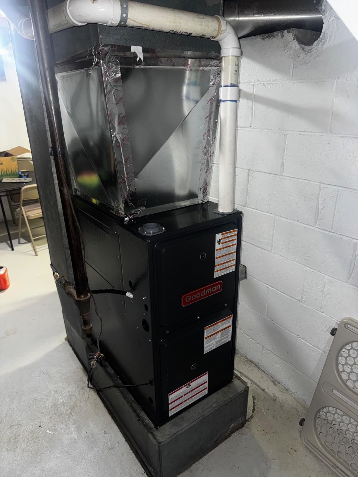 Goodman 60,000 BTU 92% Efficiency Multi-Speed, Single-Stage Upflow/Horizontal Furnace (GR9S920603BN) customer photo 1