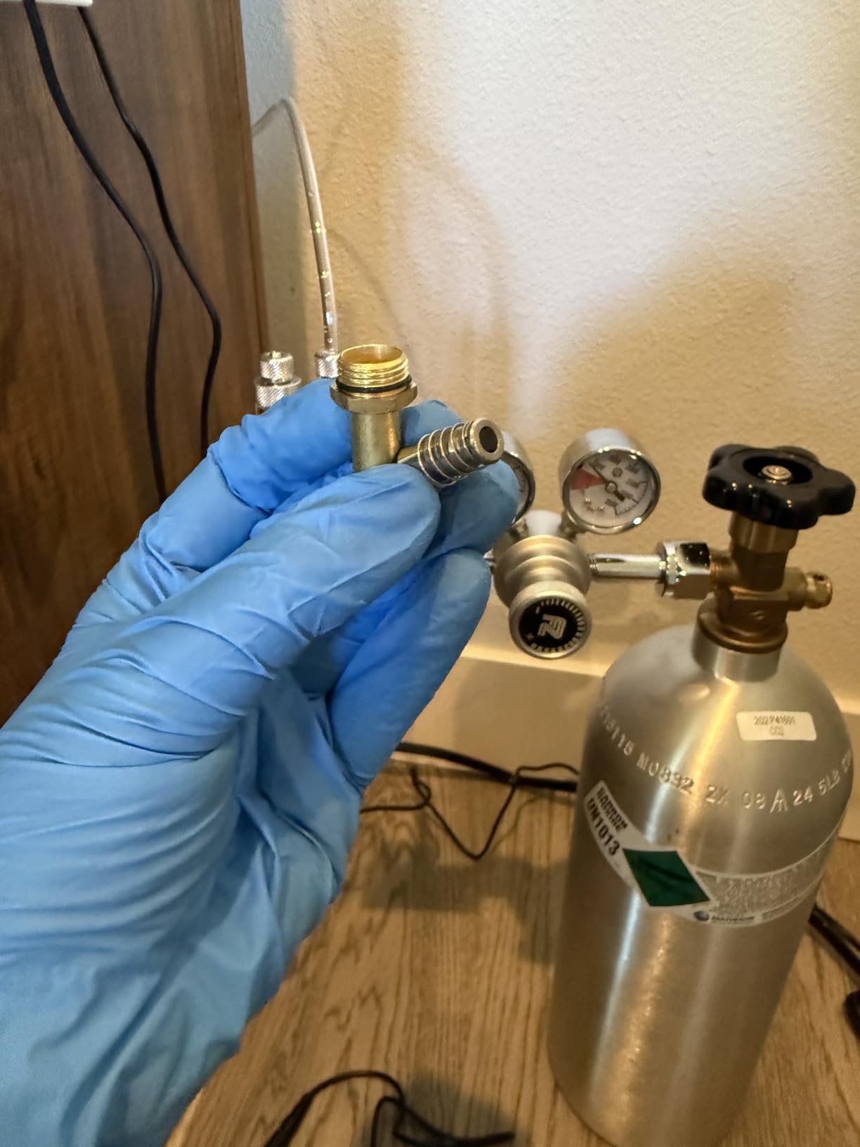 FZONE Pro Series Aquarium Dual Stage CO2 Regulator Adjustable Output Pressure with DC Solenoid and Integrated High Precision Needle Valve and Bubble Counter customer photo 2