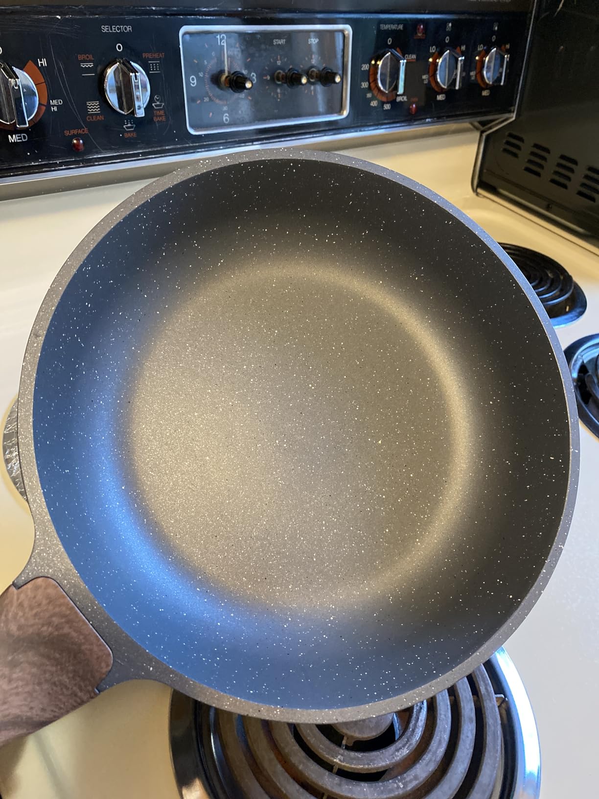 SENSARTE Nonstick Frying Pan Skillet, Swiss Granite Coating Omelette Pan, Healthy Stone Cookware Chef's Pan, PFOA Free (9.5 Inch) customer photo 2