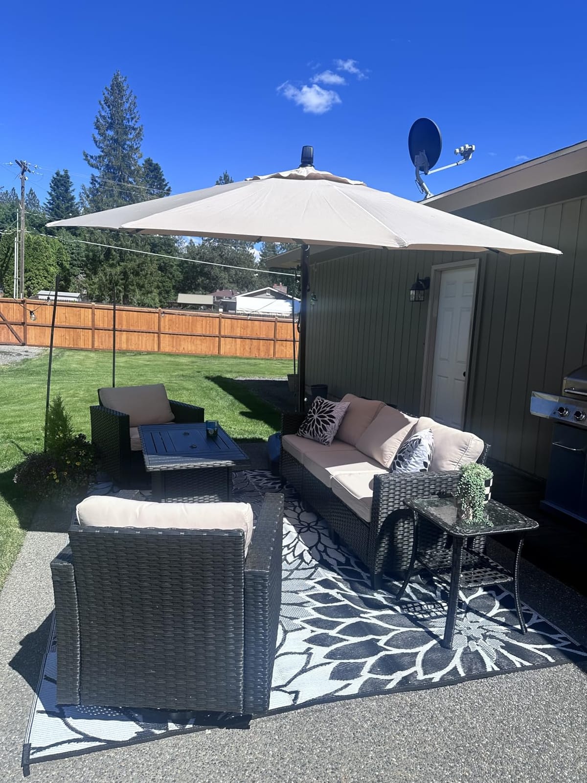 Grand patio 11FT Cantilever Round Umbrella with Base, Champagne | 11FT Large Outdoor Hanging Offset Umbrella, Aluminum Pole, Tilt Adjustment, Ideal for Patio, Garden, Backyard & Pool customer photo 2
