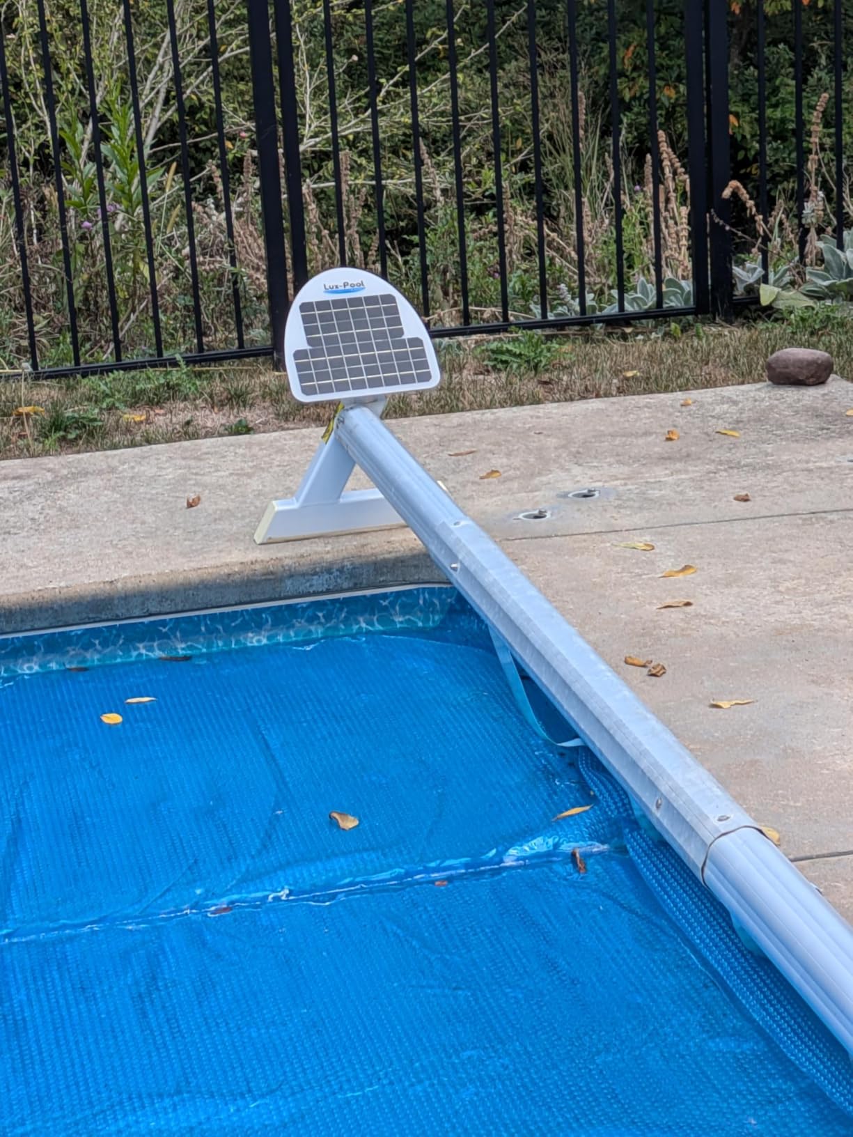 Automatic Motorized Solar Blanket Cover Reel/Roller for Pools up to 20x40' | Solar Battery Powered - Click-of-Button Simple Operation - Suitable for Rectangular Swimming Pools customer photo 2
