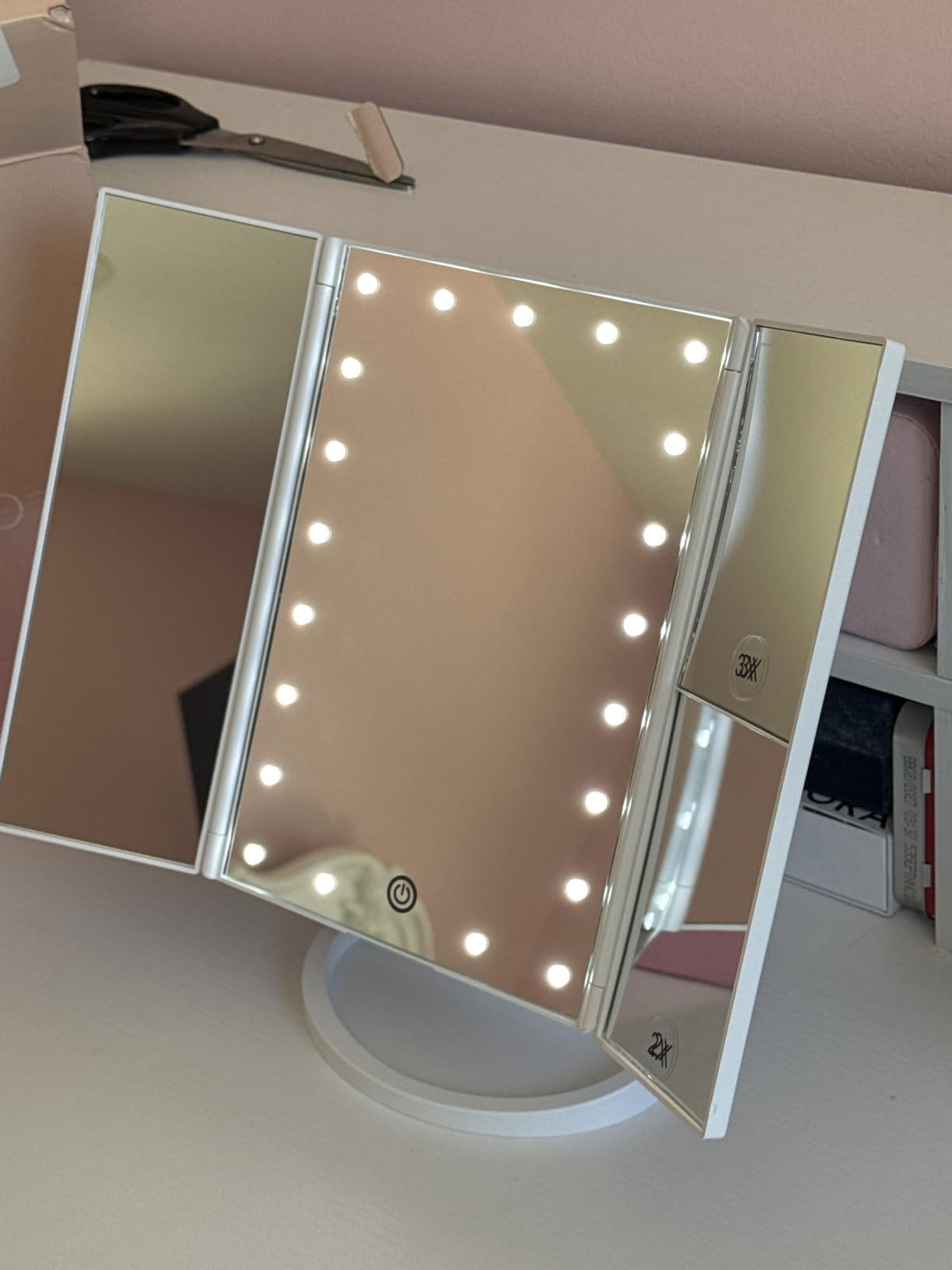 Flymiro Tri-fold Lighted Vanity Makeup Mirror with 3x/2x Magnification, Light up Mirror for Makeup, Touch Screen 21 LEDs, 180° Rotation Countertop Cosmetic Mirror customer photo 2