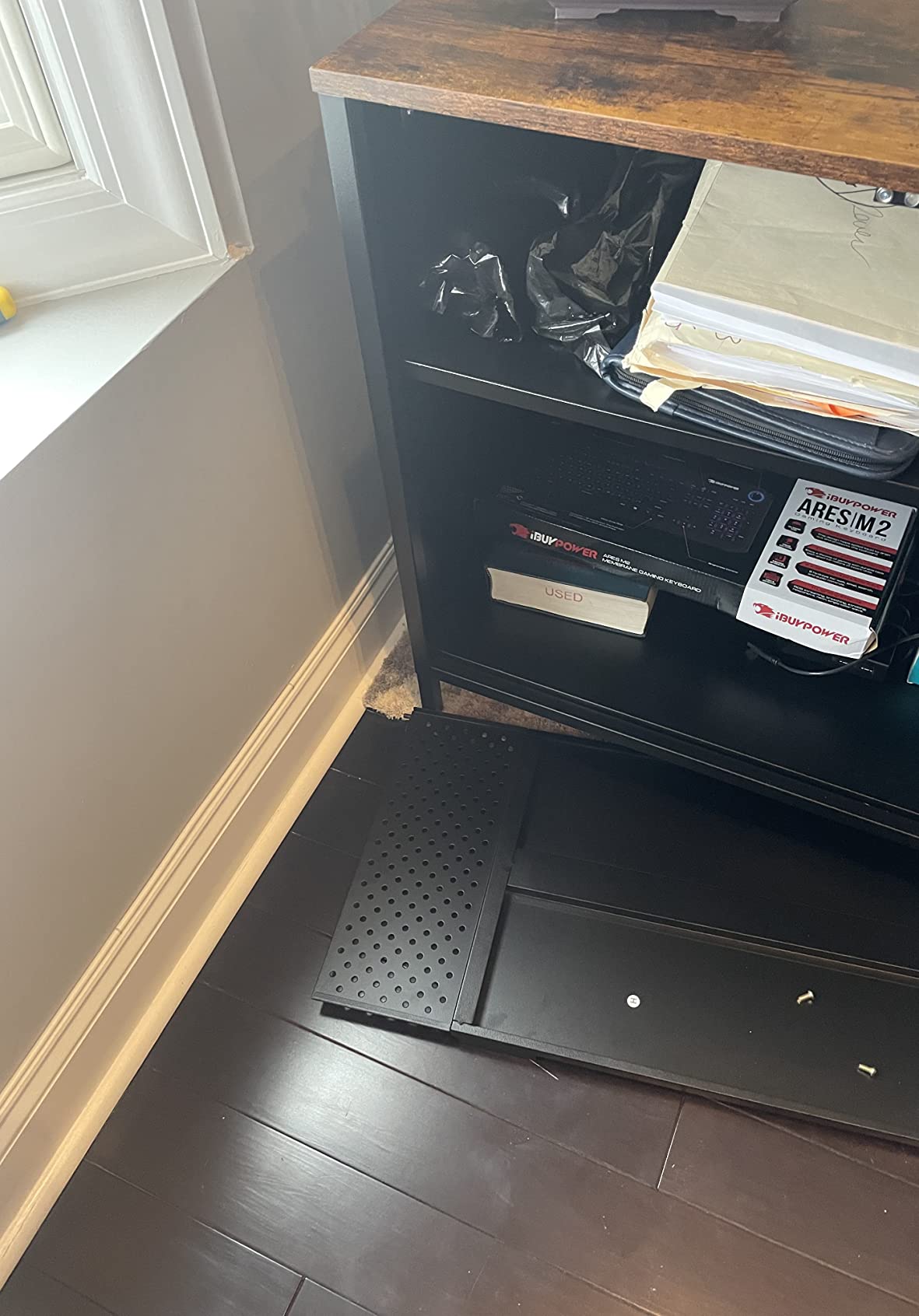 SONGMICS Storage Cabinet, Sideboard with Adjustable Shelves | 31.5-Inch Metal Cabinet, Magnetic Closure, Steel Frame, Black, BRAVON Collection ULSC102B01 customer photo 1