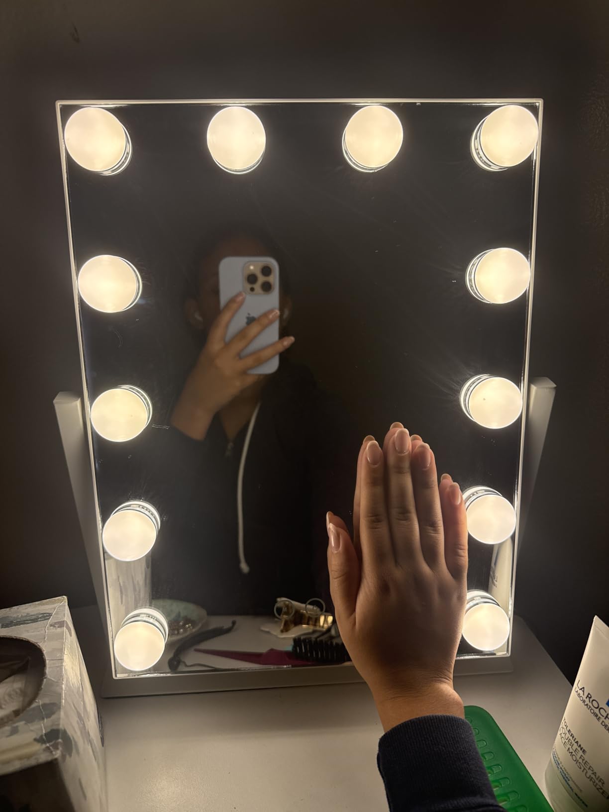 Vanity Mirror with Lights, Makeup Mirror with Lights, 3 Color Lighting Modes Detachable 10X Magnification Mirror Touch Control, 360° Rotation, White customer photo 2