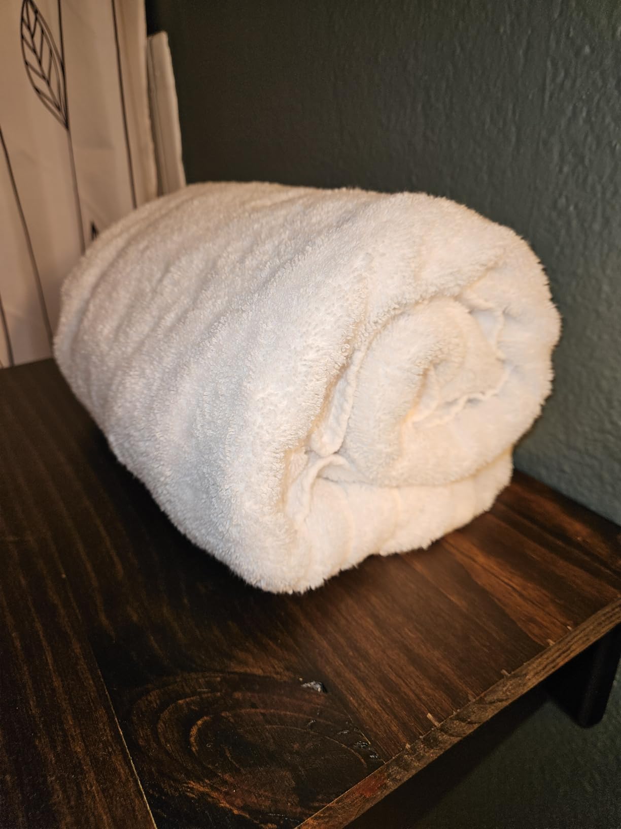 Tens Towels Pack of 4 Extra Large Bath Towels 30 x 60 Inches, 100% Cotton, Larger & Lighter Weight, Quicker to Dry, Super Soft and Absorbent, Perfect for Bathroom, Dark Grey customer photo 2
