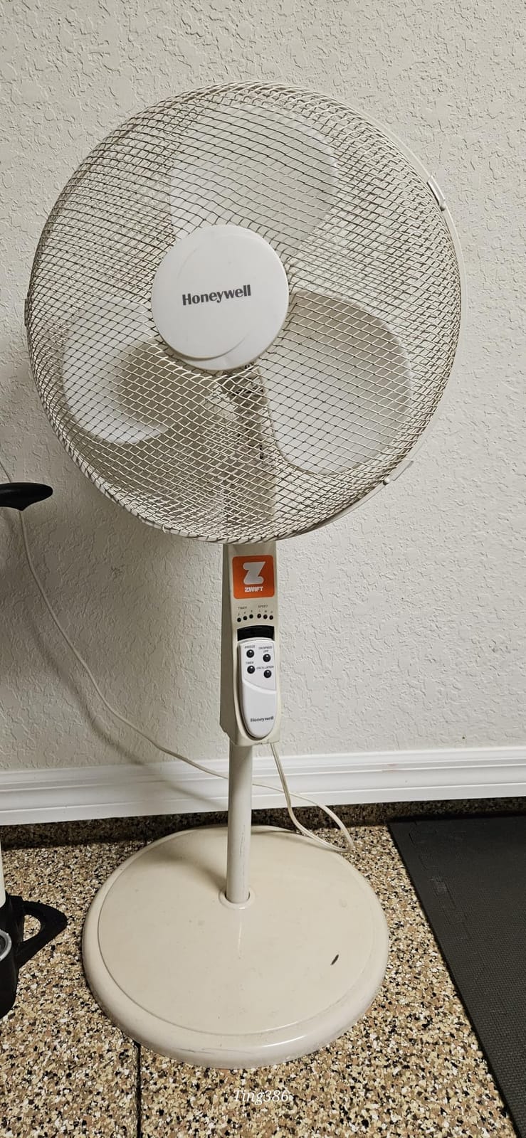 Vacmaster AM201 1101 Air Mover and Fitness Fan 550 CFM Drying and Cooling customer photo 1
