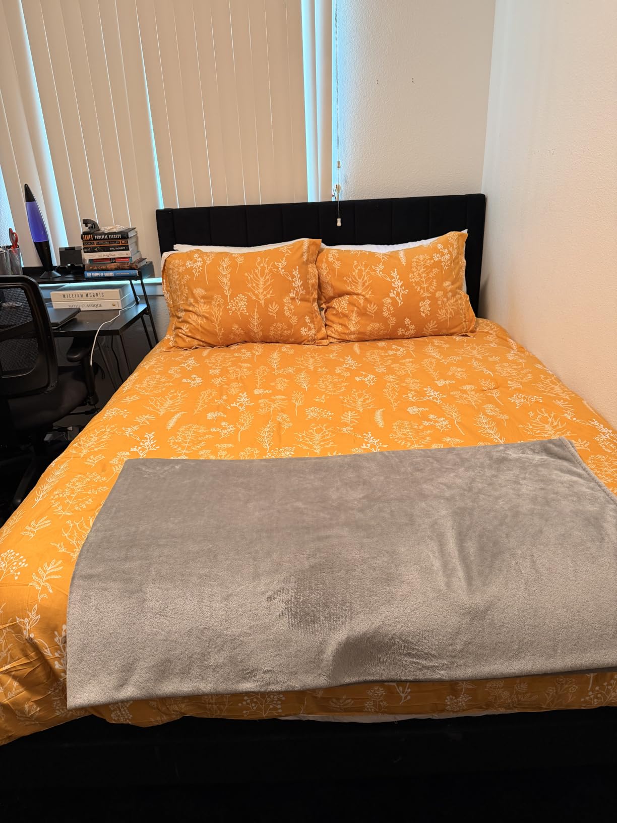 Bedsure Queen Comforter Set - Sage Green Bed Set, 3 Pieces Lightweight Summer Cute Floral Bedding, Soft Reversible Botanical Flowers Comforter and 2 Pillow Shams customer photo 2