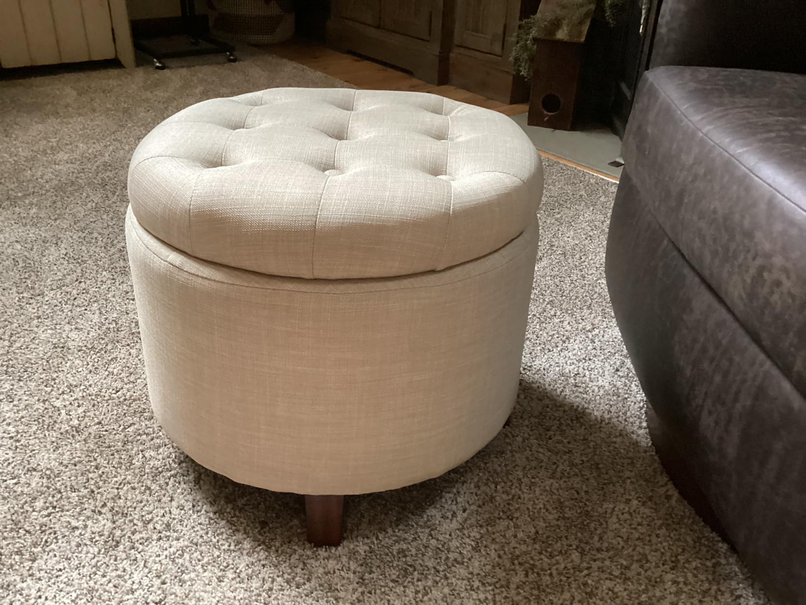 Amazon Basics Round Storage Ottoman Foot Rest, Button Tufted Upholstered Footstool with Storage, Sturdy Linen Fabric for Living Room and Bedroom, 20