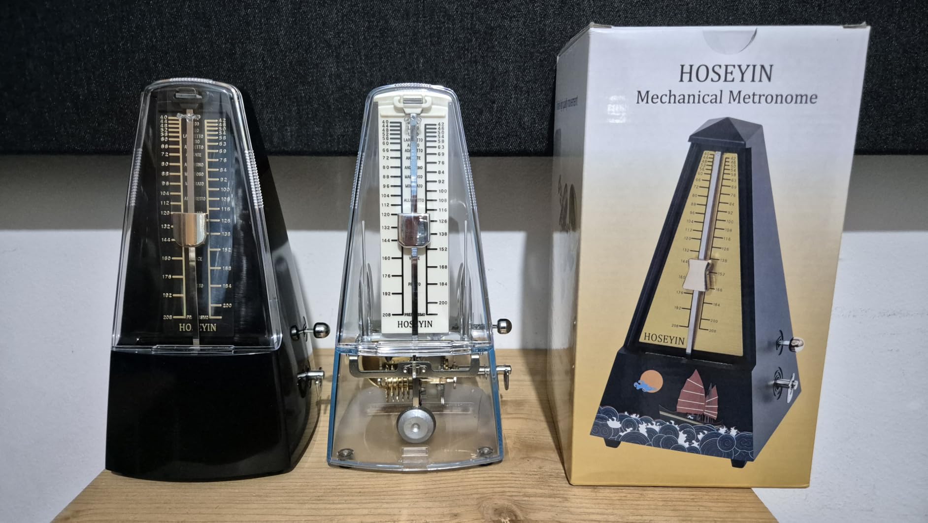 Mechanical Metronome, Universal Metronome for Piano, Guitar, Violin, Drums and Other Instruments (Standard, Black) customer photo 1