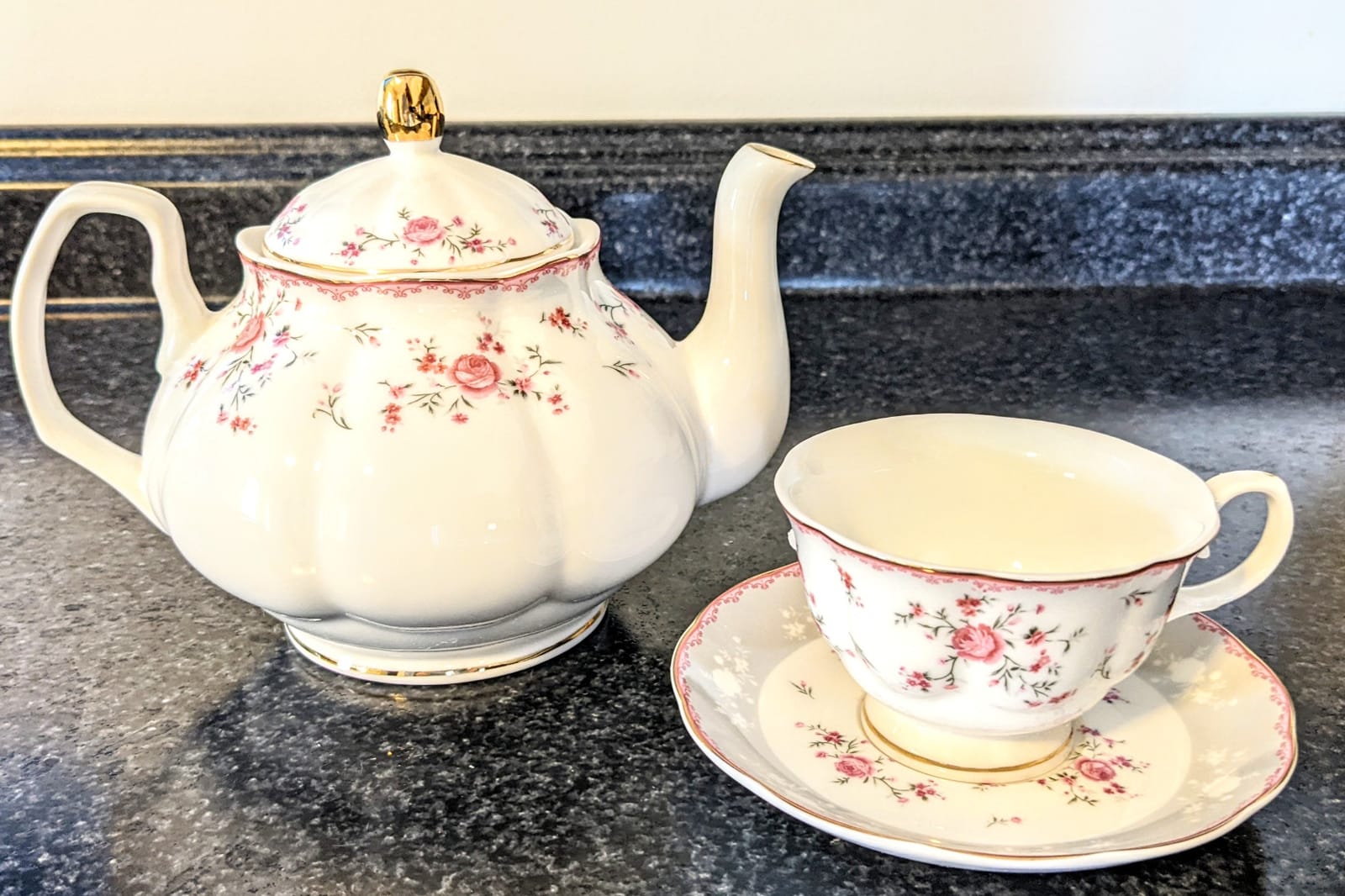 fanquare Vintage Porcelain Tea Set for Women Tea Party, Cup and Saucer Set for 6, Wedding Floral Teapot Set for Adults, Pink Rose customer photo 1