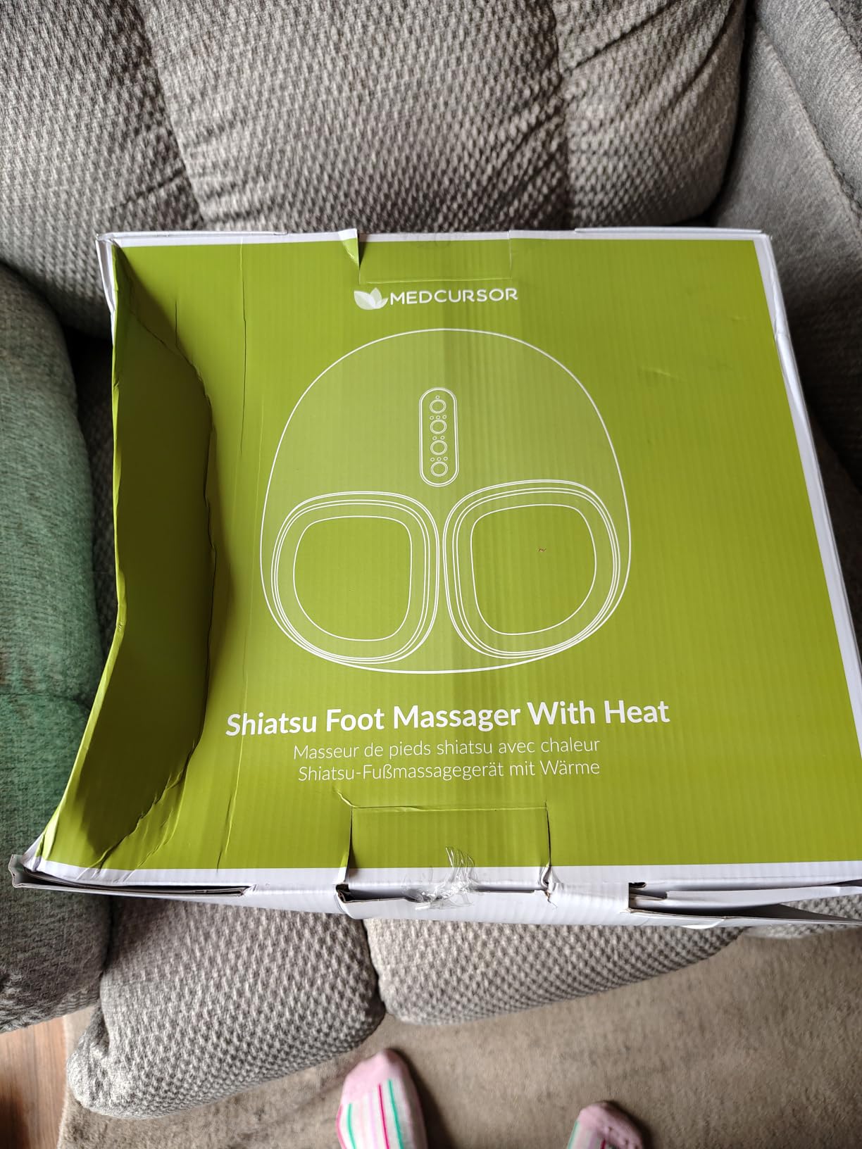 Medcursor Foot Massager with Heat | Shiatsu Deep Kneading, Relief for Tired Muscles and Plantar, Multi-Level Settings, Adjustable Intensity, Gifts for Women Mom customer photo 1