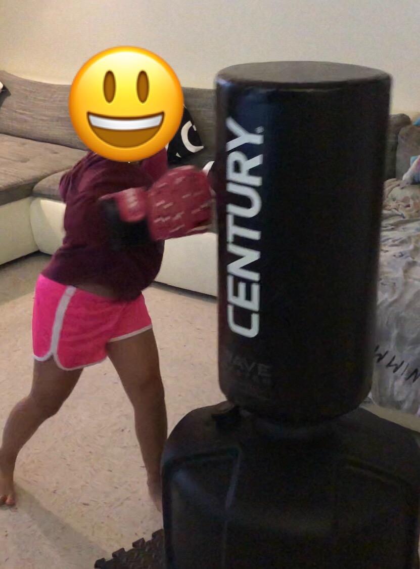 Century Original Wavemaster Freestanding Heavy Punching Bag customer photo 2
