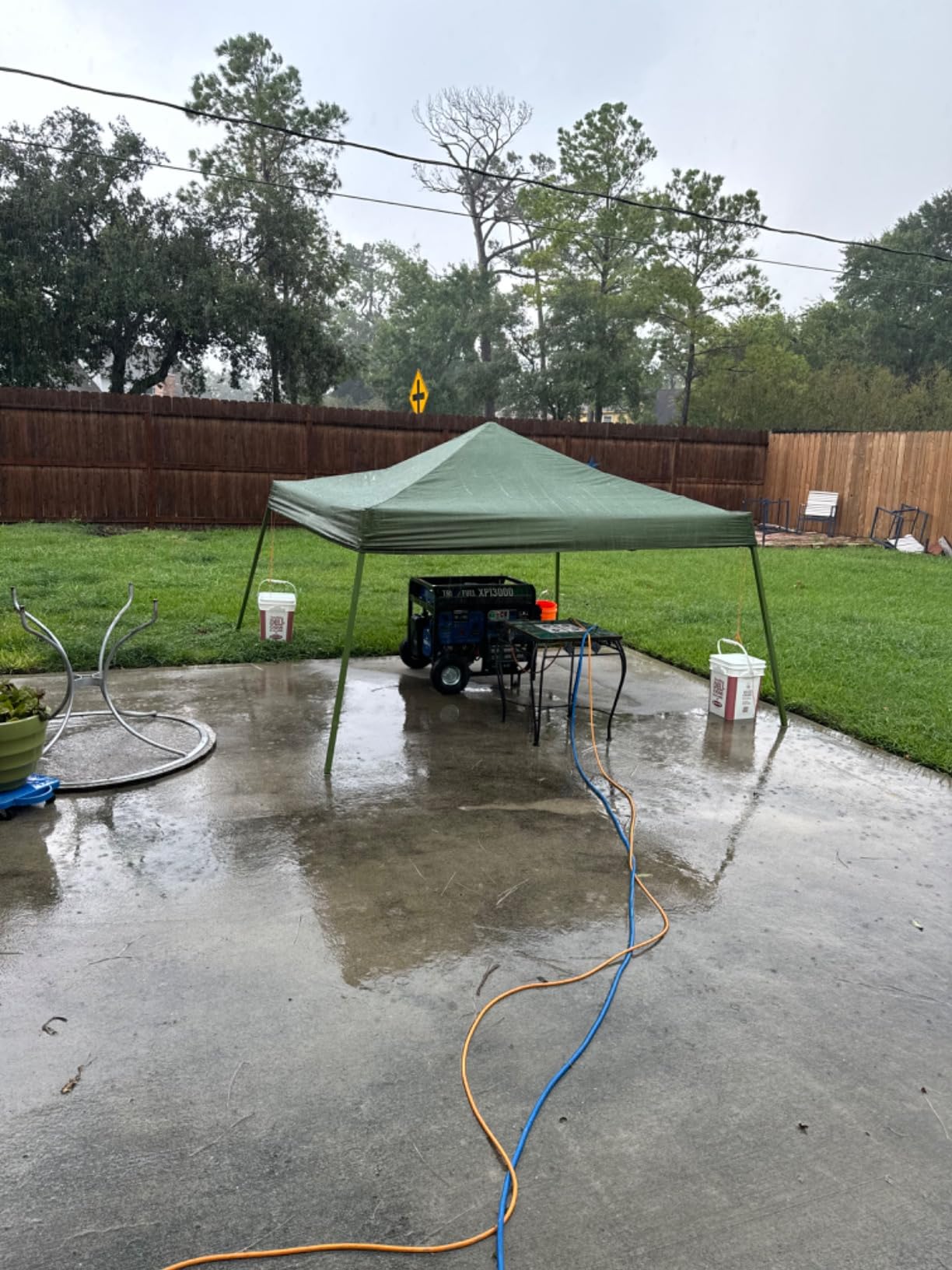 DuroMax XP13000HXT 13,000-Watt 500cc Tri Fuel Gas Propane Natural Gas Portable Generator with CO Alert, Black/Blue customer photo 1