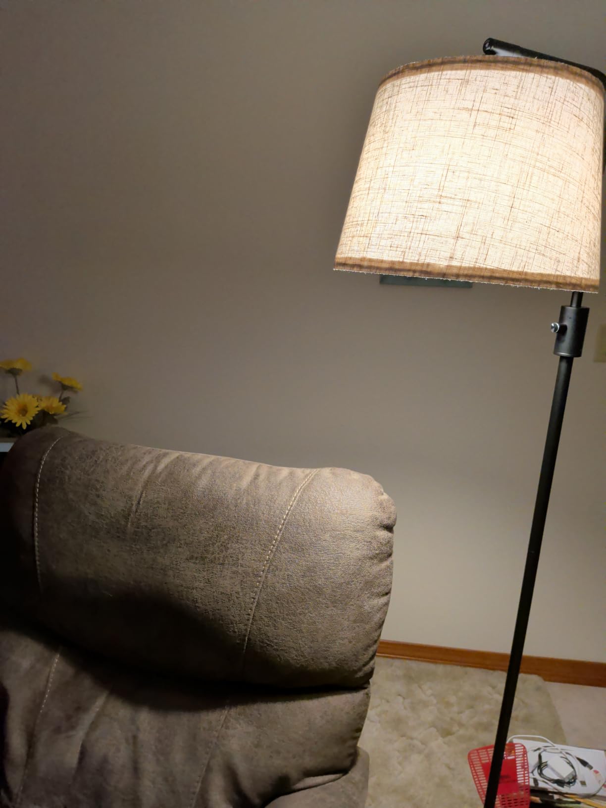 Nintiue 【Upgraded】 Dimmable Floor Lamp, 1000 Lumens LED Bulb Included, Arc Floor Lamps for Living Room Modern Standing Lamp with Linen Shade, Tall Lamp for Bedroom Office Reading Dining Room- Black customer photo 2