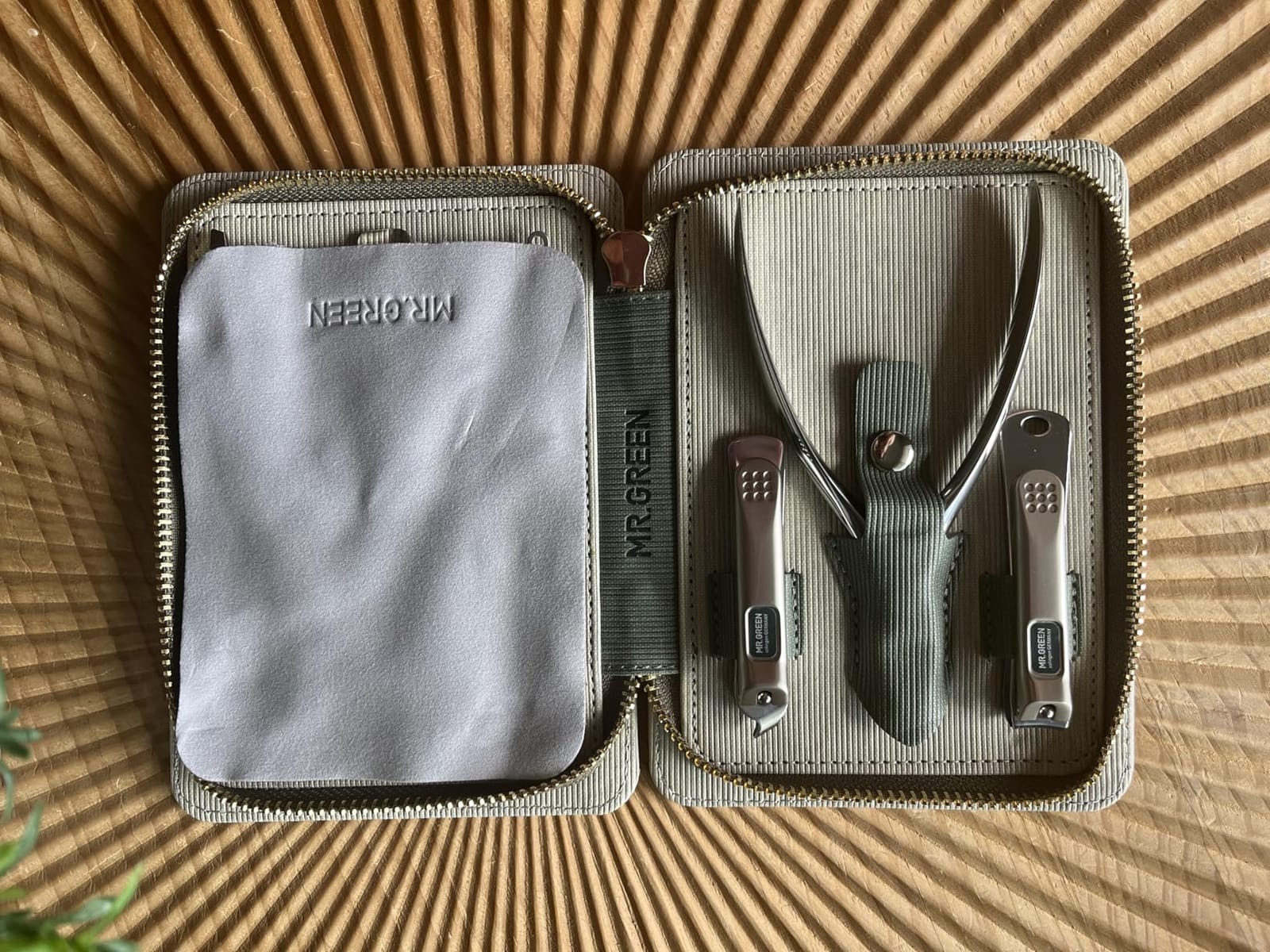 MR.GREEN Manicure Sets Pedicure Kits Stainless Steel Nail Clipper Personal Care Tools with PU Leather Case (Gray) customer photo 1
