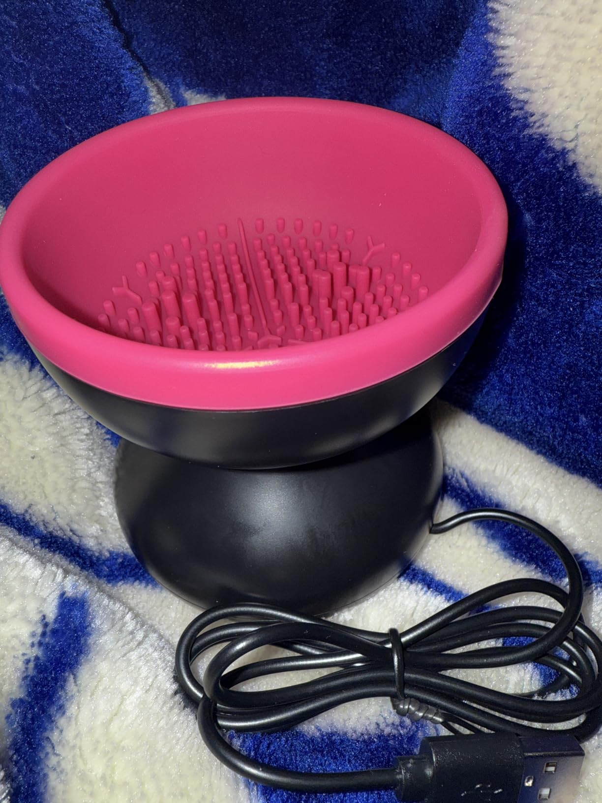 Makeup Brush Cleaner Machine, Powerful Friction Make Up Residue Remover | For All Size Brushes Set, Sponge, Powder Puffs, Efficient Cleaning, Portable Spinning Washer, Save Cleanser & Shampoo customer photo 2