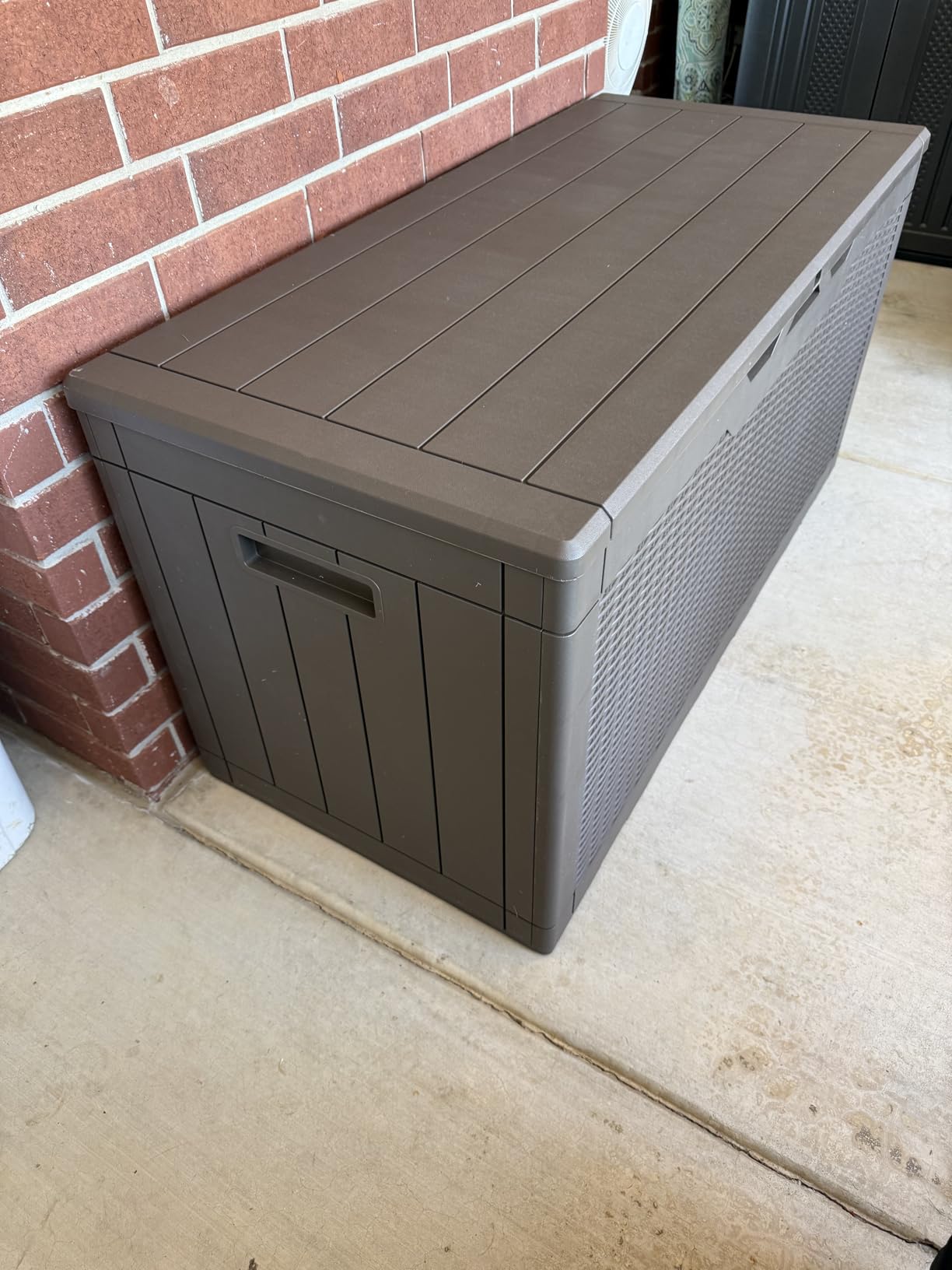 Devoko 100 Gallon Waterproof Resin Deck Box, Large Outdoor Storage Box | Indoor Outdoor Lockable Storage Container for Patio Furniture Cushions, Garden Tools & Pool Supplies customer photo 1