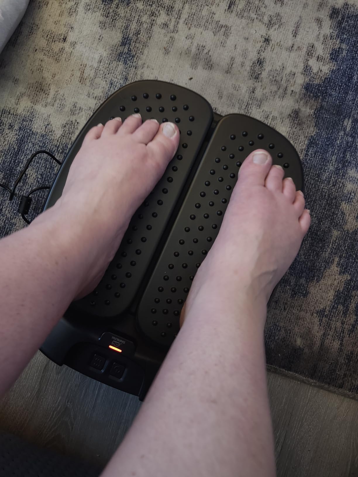 Snailax Vibration Foot Massager with Heat, Remote Control | 3 vibration modes, 3 intensity levels, 2 heat levels, remote & panel control, stand-on use up to 198 lbs, 15-min auto-off customer photo 1