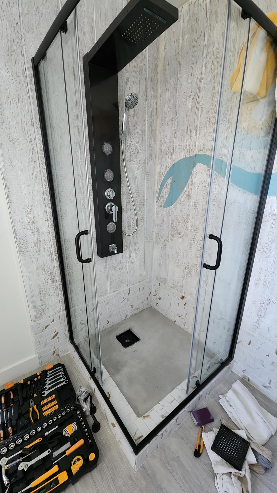 ELEGANT Corner Shower Enclosure 36 in.D x 36 in. W x 72 in. H, Double Sliding Corner Shower Door with 1/4 in. Tempered Glass, Sliding Shower Enclosure in Black customer photo 1