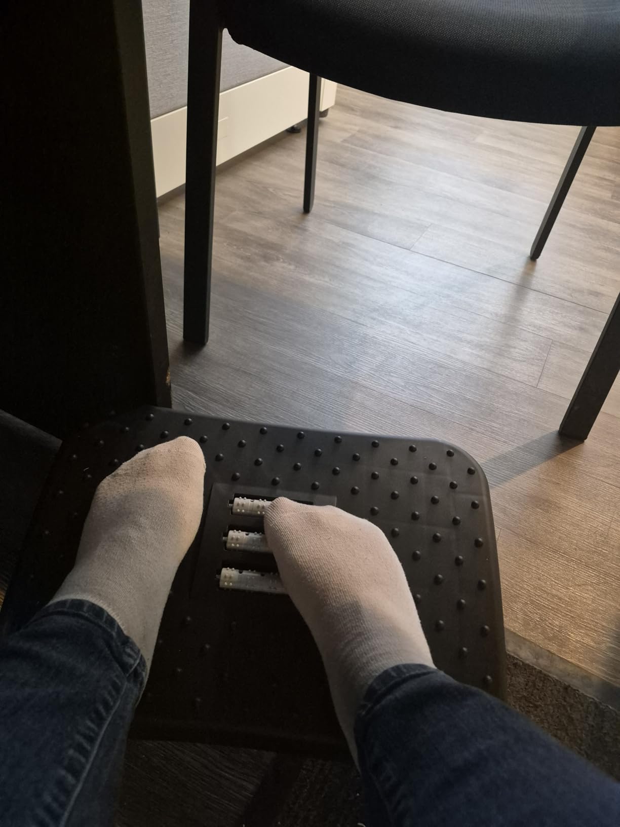 Under Desk Footrest,Ergonomic Footrest with Massage Rollers for Home Office | Ergonomic foot support with massage rollers,reduces leg pressure, stable 120 lbs capacity,ideal for office,home,computer desk customer photo 2