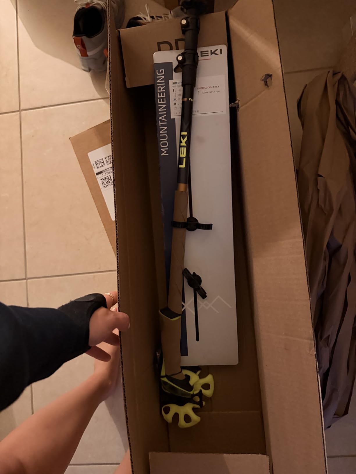 LEKI Sherpa Ski Poles | Aluminum, Adjustable, Lightweight, Four-Season Poles, For Skiing & Snowboarding, Mountaineering And Hiking customer photo 1