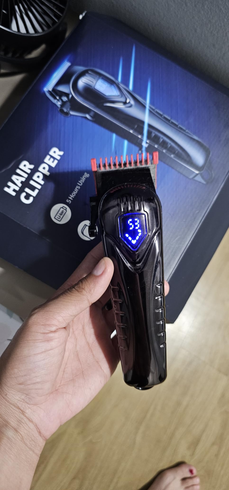 Chicclly Low Noise Hair Clippers for Men & Women with 10 Color Guide Combs | Cordless Hair Cutting Kit with Carbon Steel Blade, 10 Guide Combs, LED Display, Scissors and Cape, 5H Runtime, Gifts for Men customer photo 1