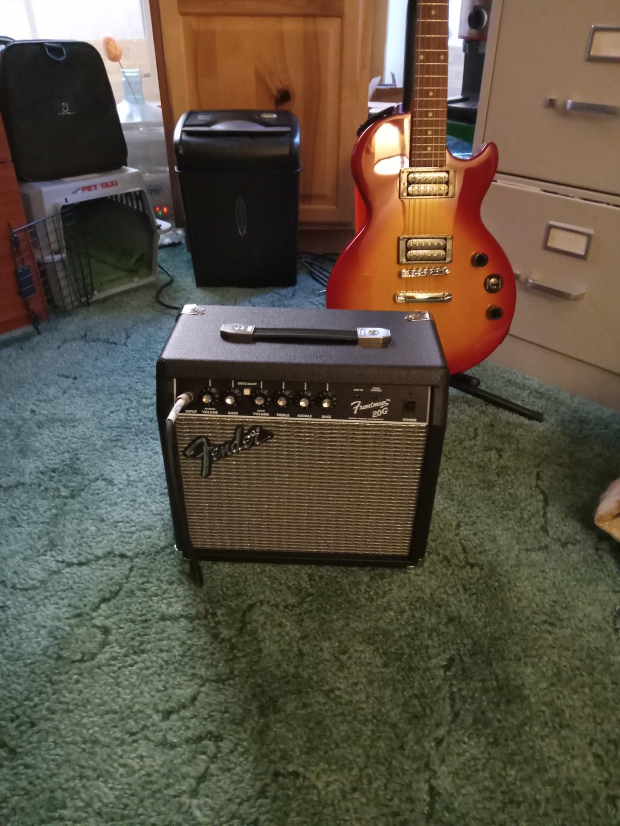 Fender Frontman 20G Guitar Combo Amplifier - Black Bundle with Cable and Picks customer photo 1