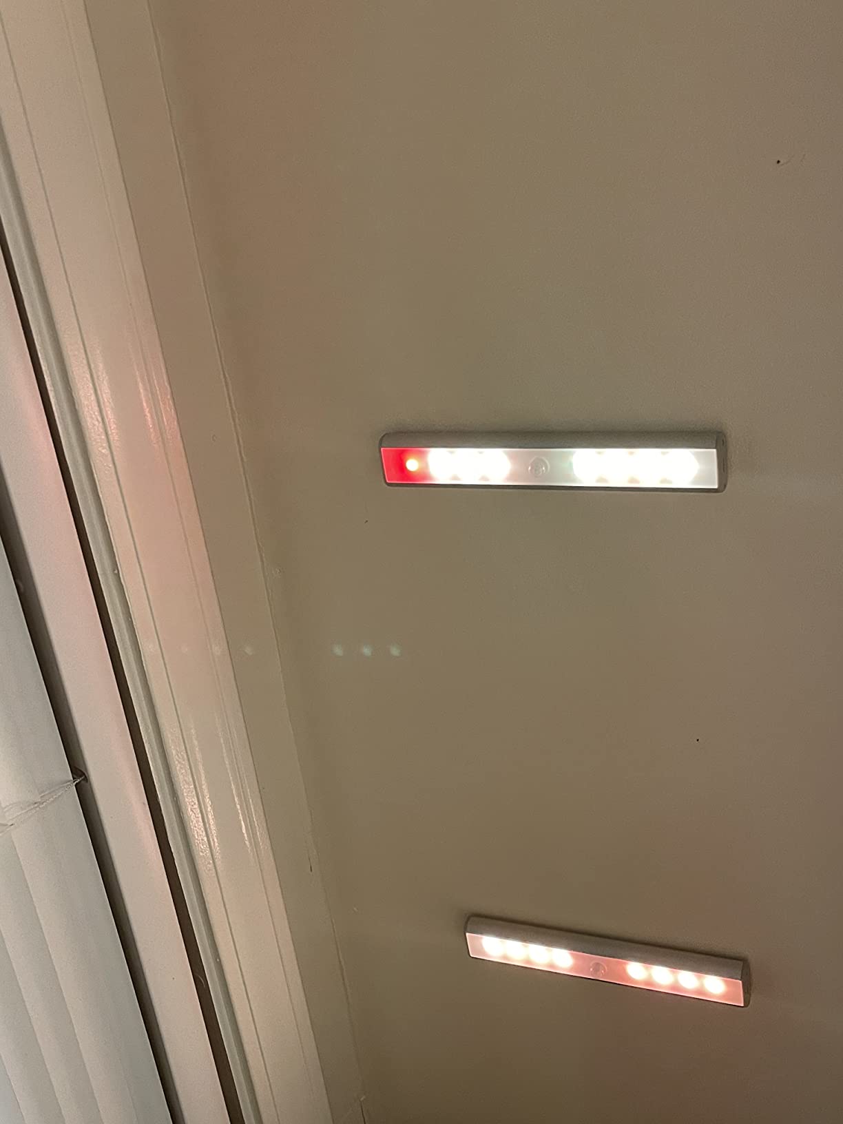 Diomart Under Cabinet Lighting Wireless with Remote, 6 Pack, RGB Color Changing customer photo 1