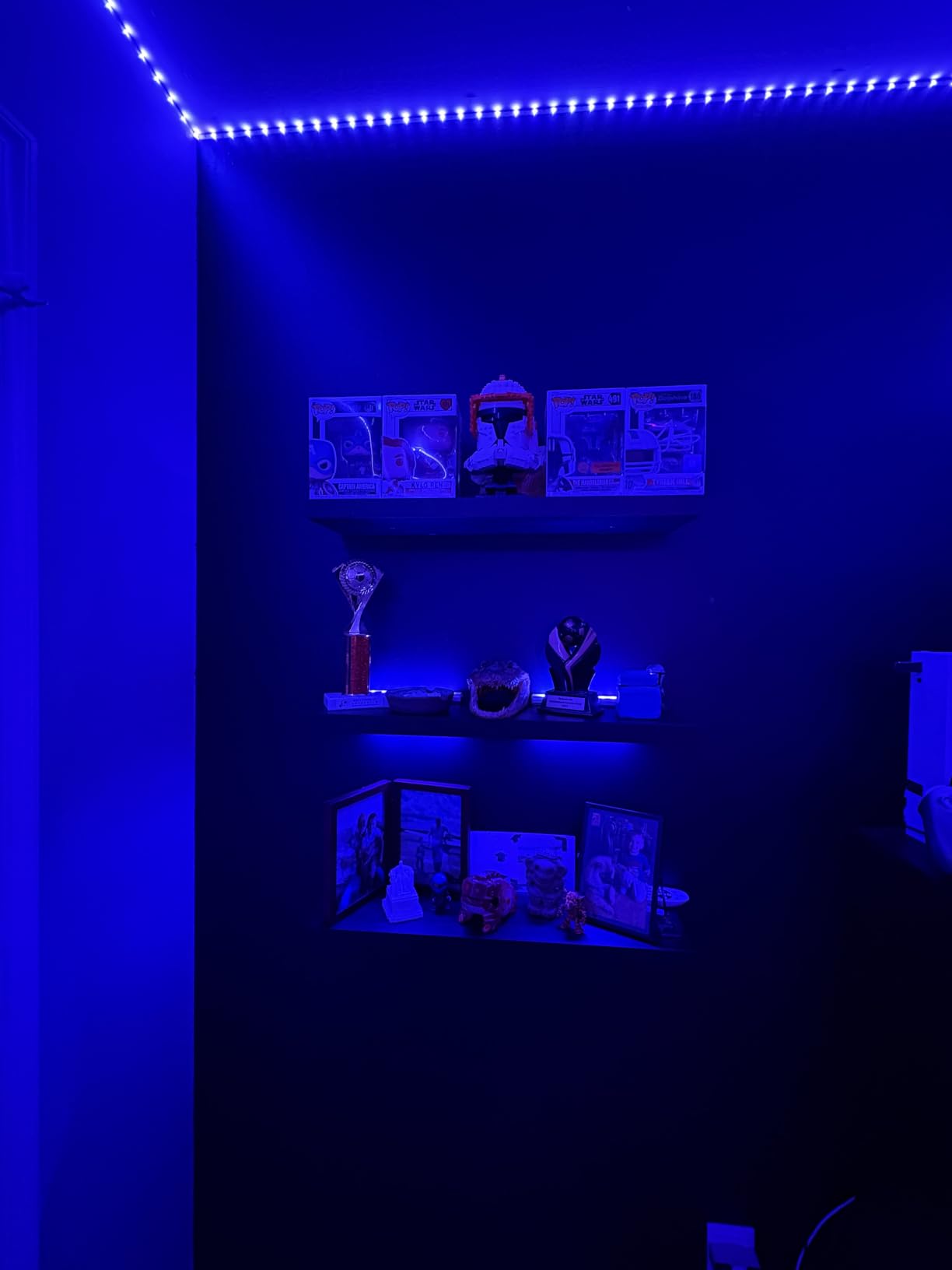 Diomart Under Cabinet Lighting Wireless with Remote, 6 Pack, RGB Color Changing customer photo 2