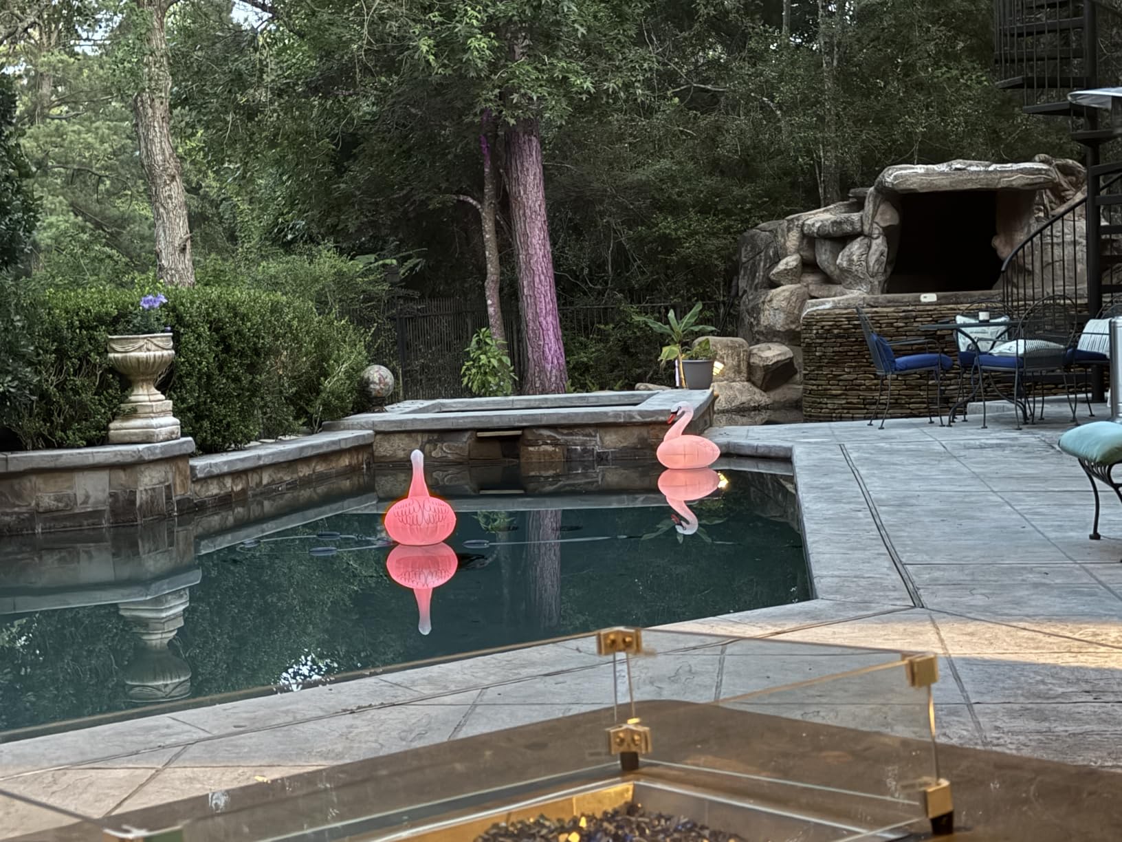 Goallim Floating Pool Lights 2PK, Waterproof Inflatable Swan Solar Pool Lights, Glow in The Dark Color Changing LED Pool Light that Float for Backyard Spa Patio Wedding Party Decor customer photo 1